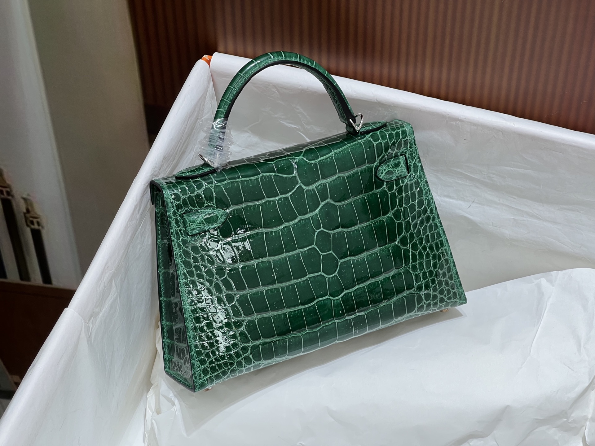 Hermès 高仿 Kelly Pochette 綠色亮面鱷魚紋手提包 小眾高級精品女包| 12 Hermès 高仿 Kelly Pochette 綠色亮面鱷魚紋手提包 小眾高級精品女包