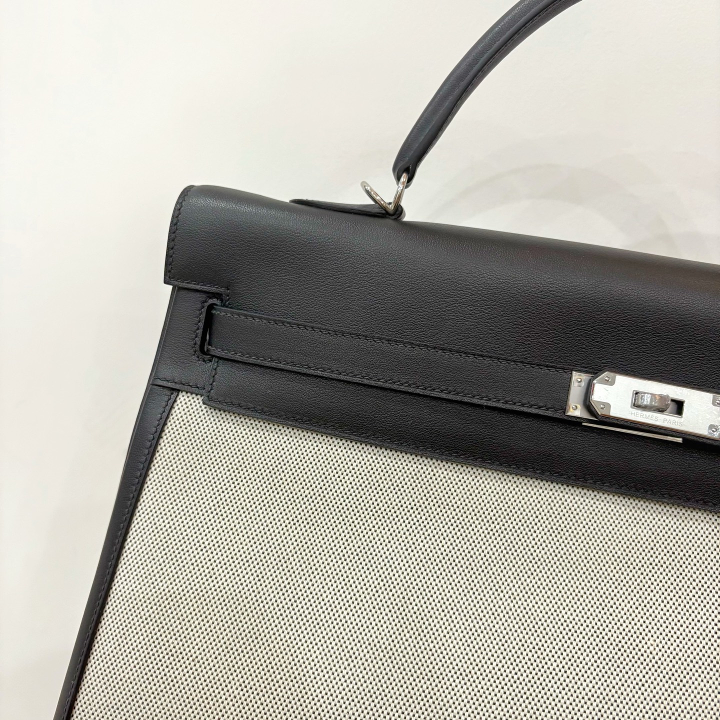 Hermès 高仿 Kelly 40 黑色拼接帆布手提包 大容量百搭商務精品包| 9 Hermès 高仿 Kelly 40 黑色拼接帆布手提包 大容量百搭商務精品包