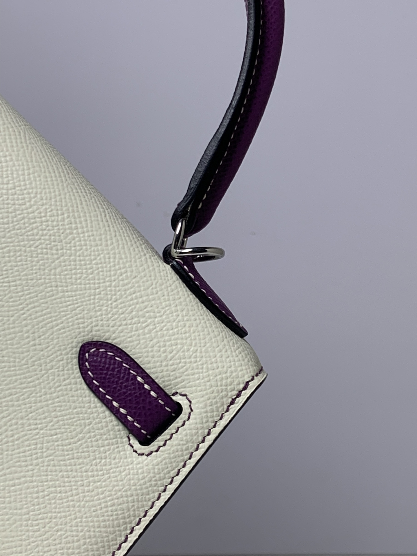 Hermès 一比一 Kelly 28 奶白拼紫色手提包 優雅氣質精品女包| 11 Hermès 一比一 Kelly 28 奶白拼紫色手提包 優雅氣質精品女包