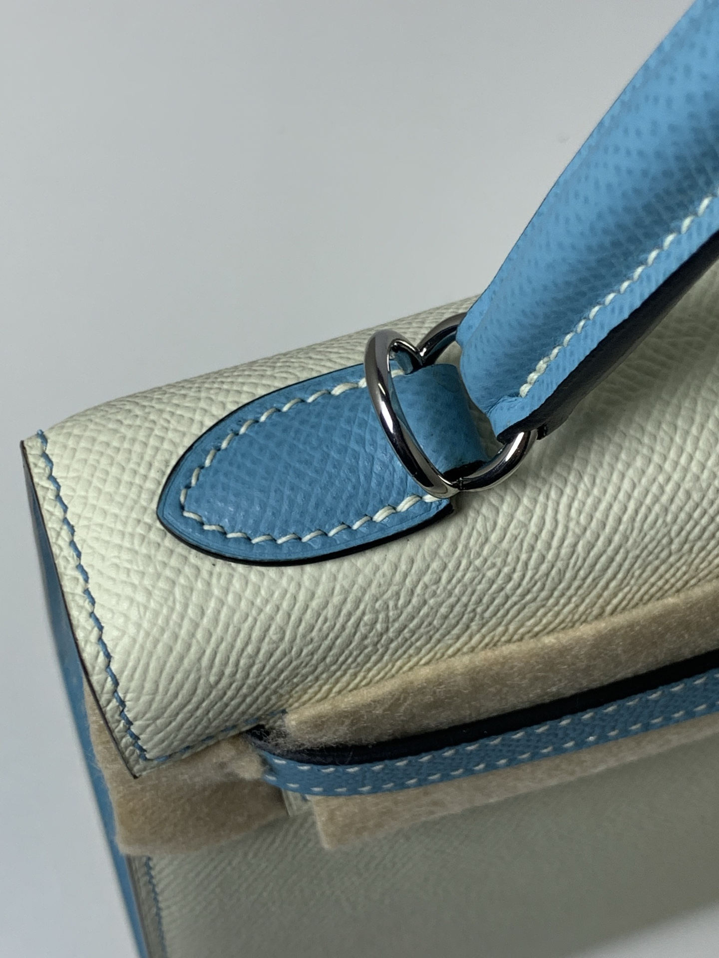 原單 Hermes Kelly 25 蓝拼米白手提包 高級質感百搭女包| 10 原單 Hermes Kelly 25 蓝拼米白手提包 高級質感百搭女包