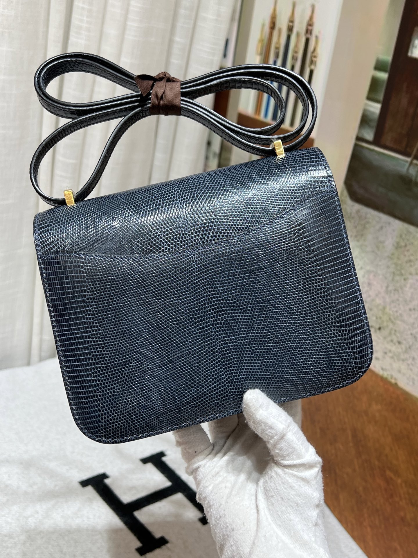 Hermes A貨 女款 Constance 深藍蜥蜴紋斜背包 金扣高級感通勤包| 9 Hermes A貨 女款 Constance 深藍蜥蜴紋斜背包 金扣高級感通勤包