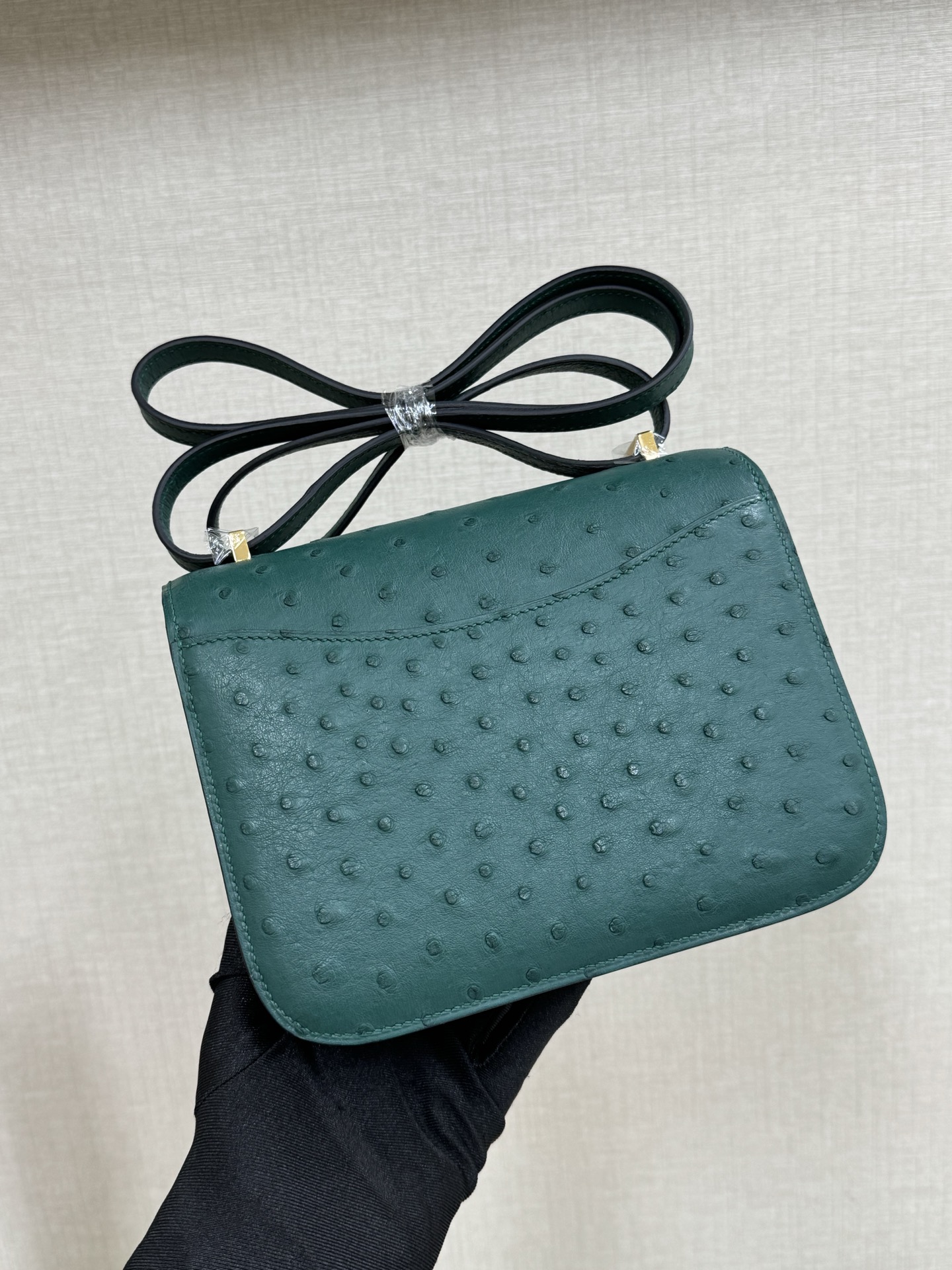 Hermes 原單 女款 Constance 墨綠鴕鳥紋斜背包 高端氣質通勤包| 11 Hermes 原單 女款 Constance 墨綠鴕鳥紋斜背包 高端氣質通勤包