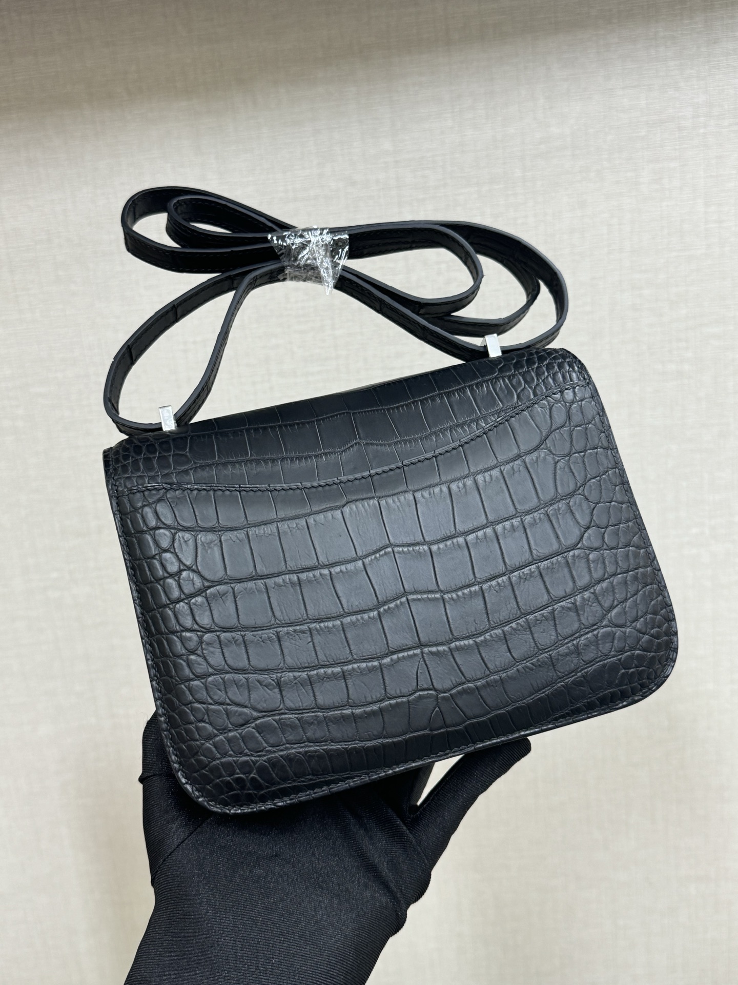 Hermes A貨 女款 Constance 深灰鴕鳥紋斜背包 百搭通勤款| 7 Hermes A貨 女款 Constance 深灰鴕鳥紋斜背包 百搭通勤款