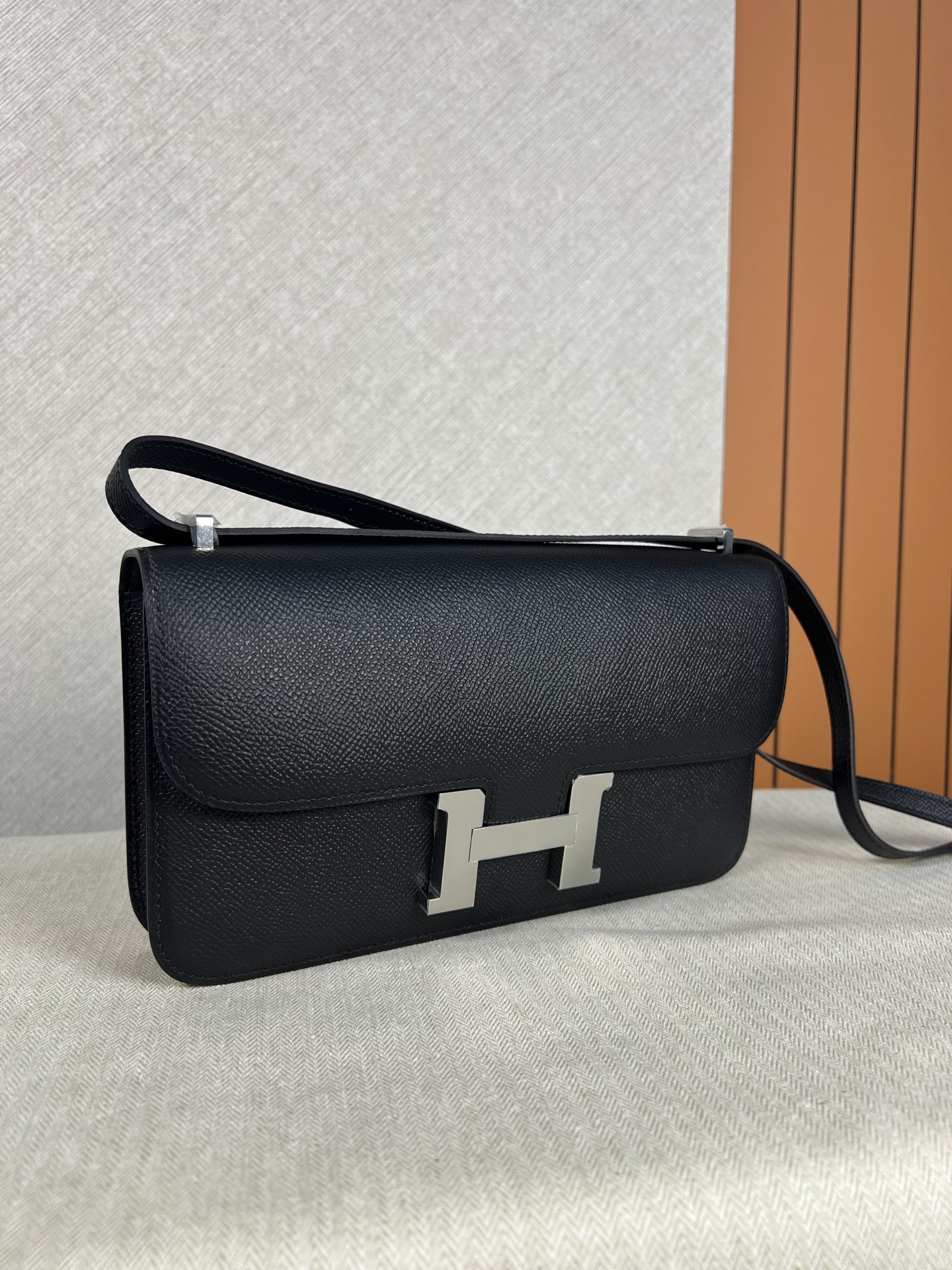 Hermes Constance 高仿黑色Epsom皮H扣包經典斜背包| 13 Hermes Constance 高仿黑色Epsom皮H扣包經典斜背包