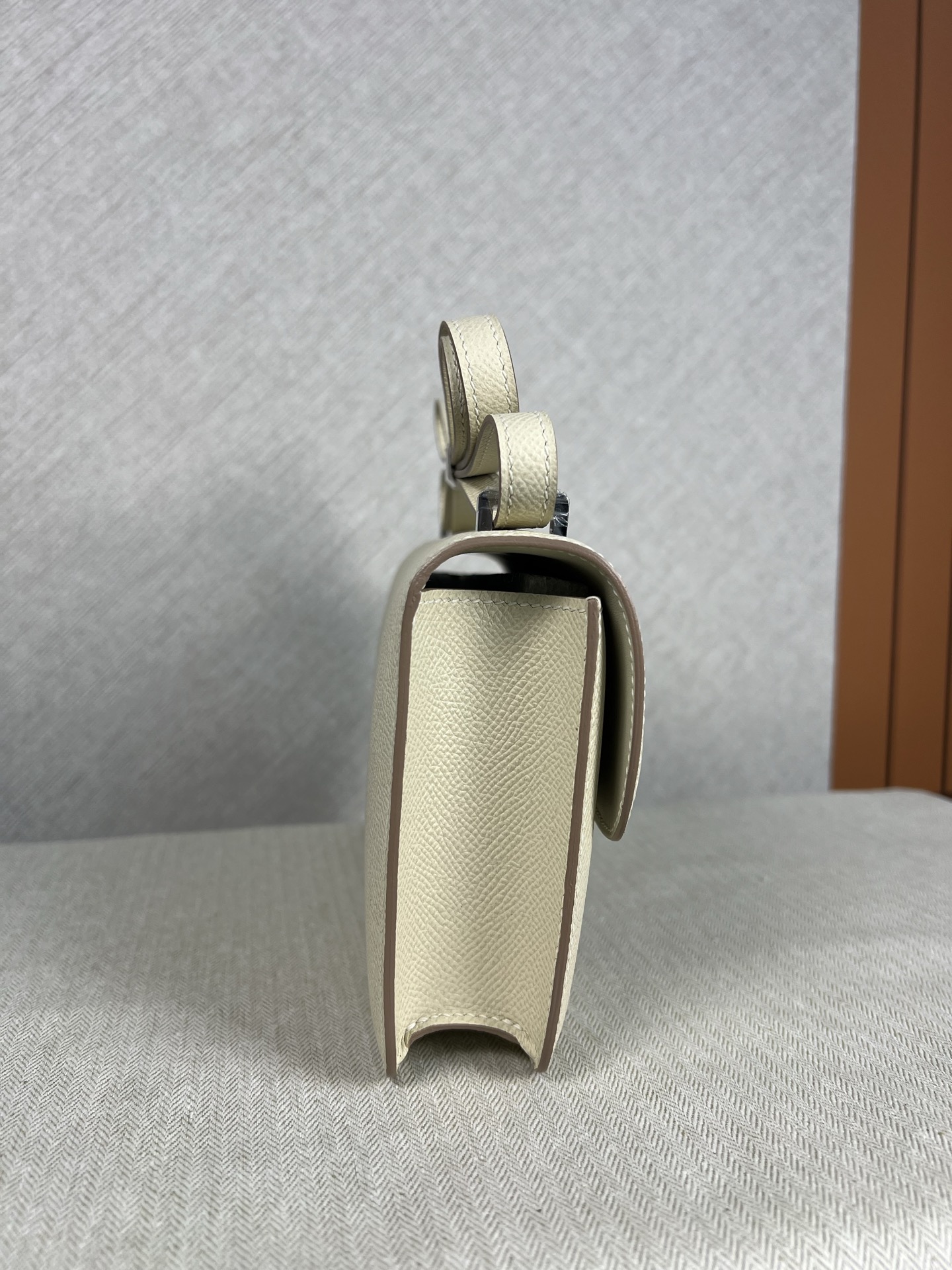 Hermes Constance 高仿米白色Epsom皮H扣包斜背女包| 12 Hermes Constance 高仿米白色Epsom皮H扣包斜背女包