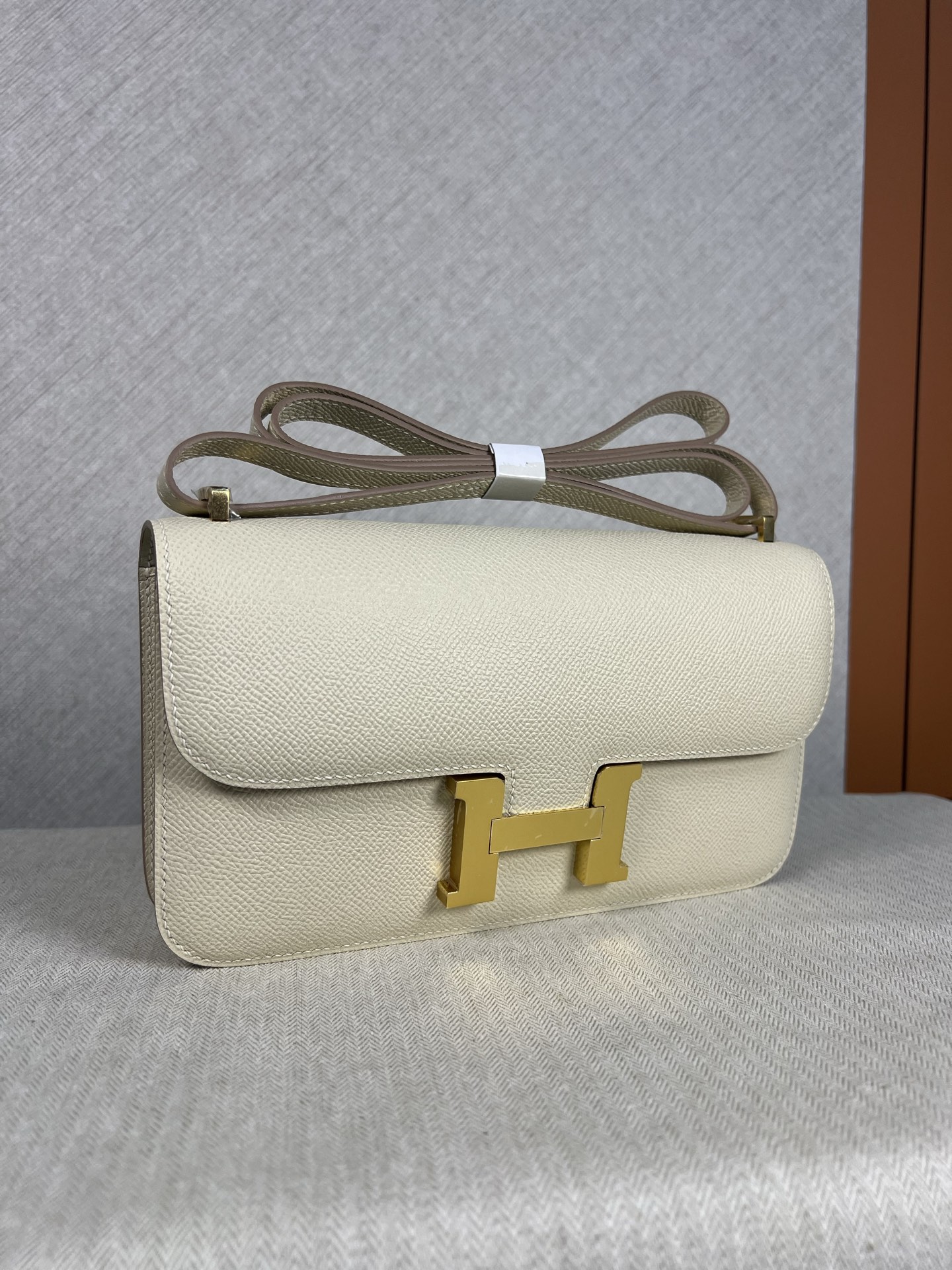 Hermes Constance 一比一奶油白Epsom皮H扣斜背包精品女包| 14 Hermes Constance 一比一奶油白Epsom皮H扣斜背包精品女包
