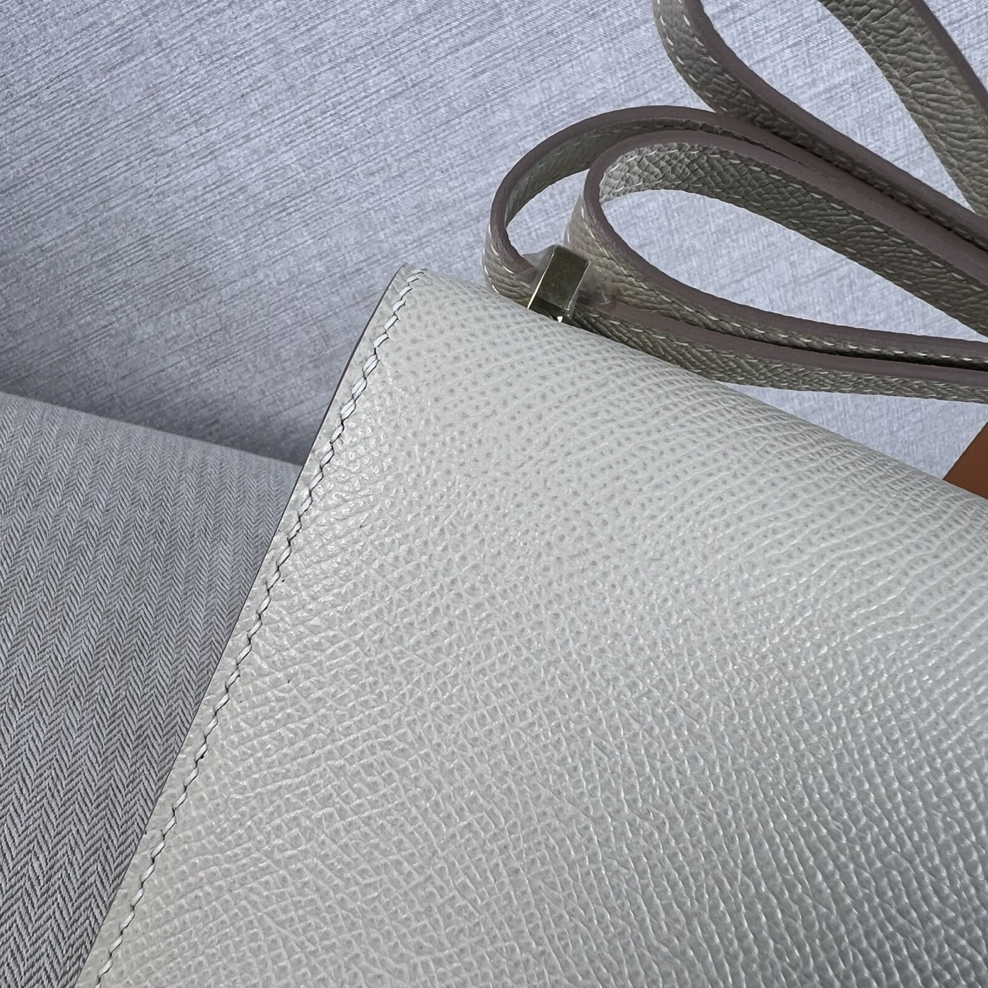 Hermes Constance 一比一奶油白Epsom皮H扣斜背包精品女包| 8 Hermes Constance 一比一奶油白Epsom皮H扣斜背包精品女包
