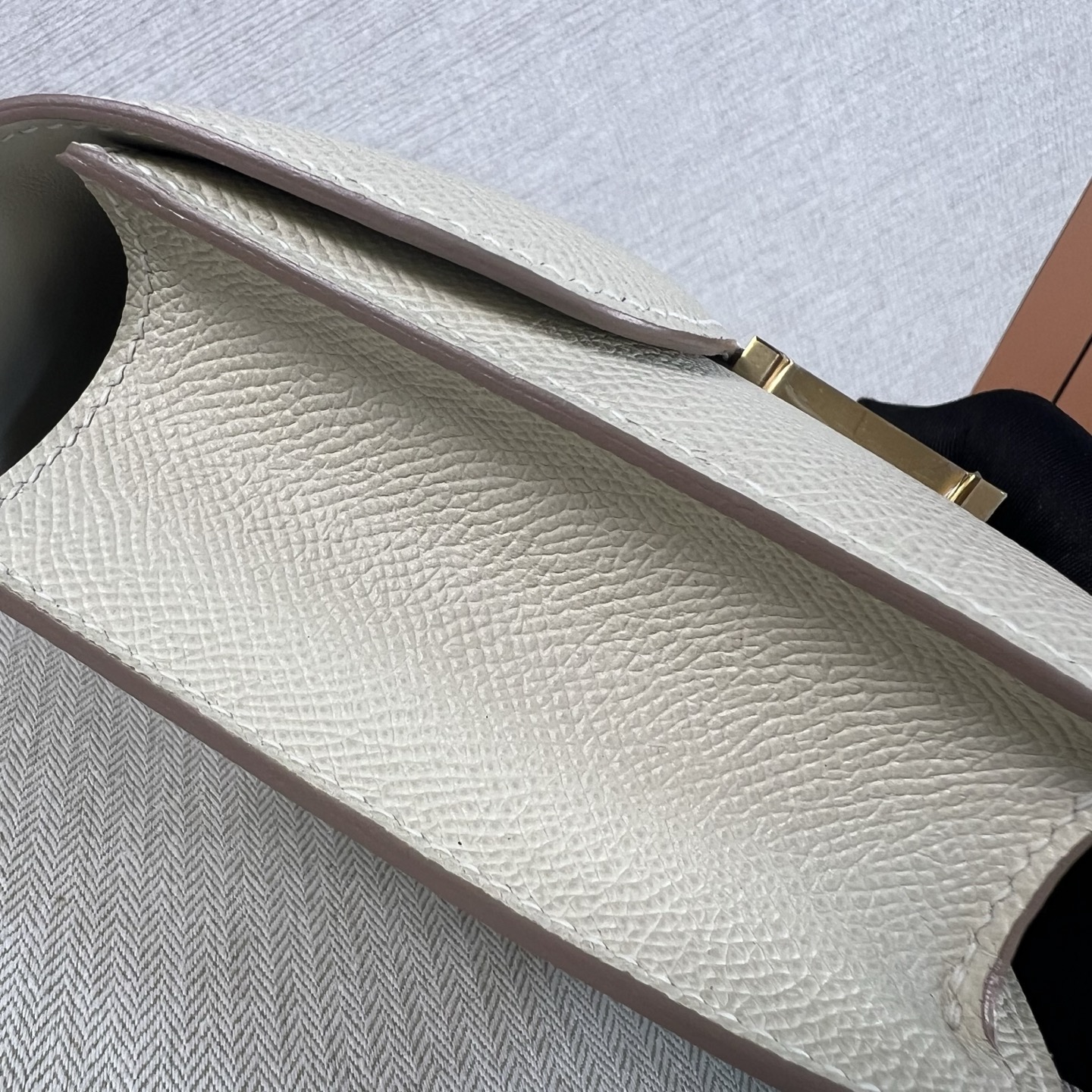 Hermes Constance 一比一奶油白Epsom皮H扣斜背包精品女包| 7 Hermes Constance 一比一奶油白Epsom皮H扣斜背包精品女包