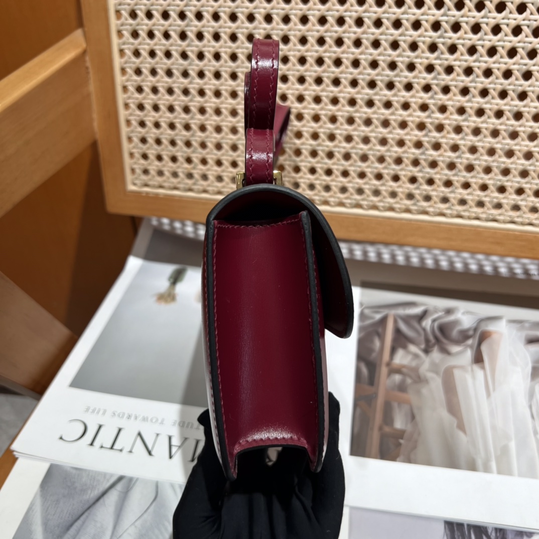Hermes高仿Constance酒紅色光面皮革斜背包氣質款| 13 Hermes高仿Constance酒紅色光面皮革斜背包氣質款
