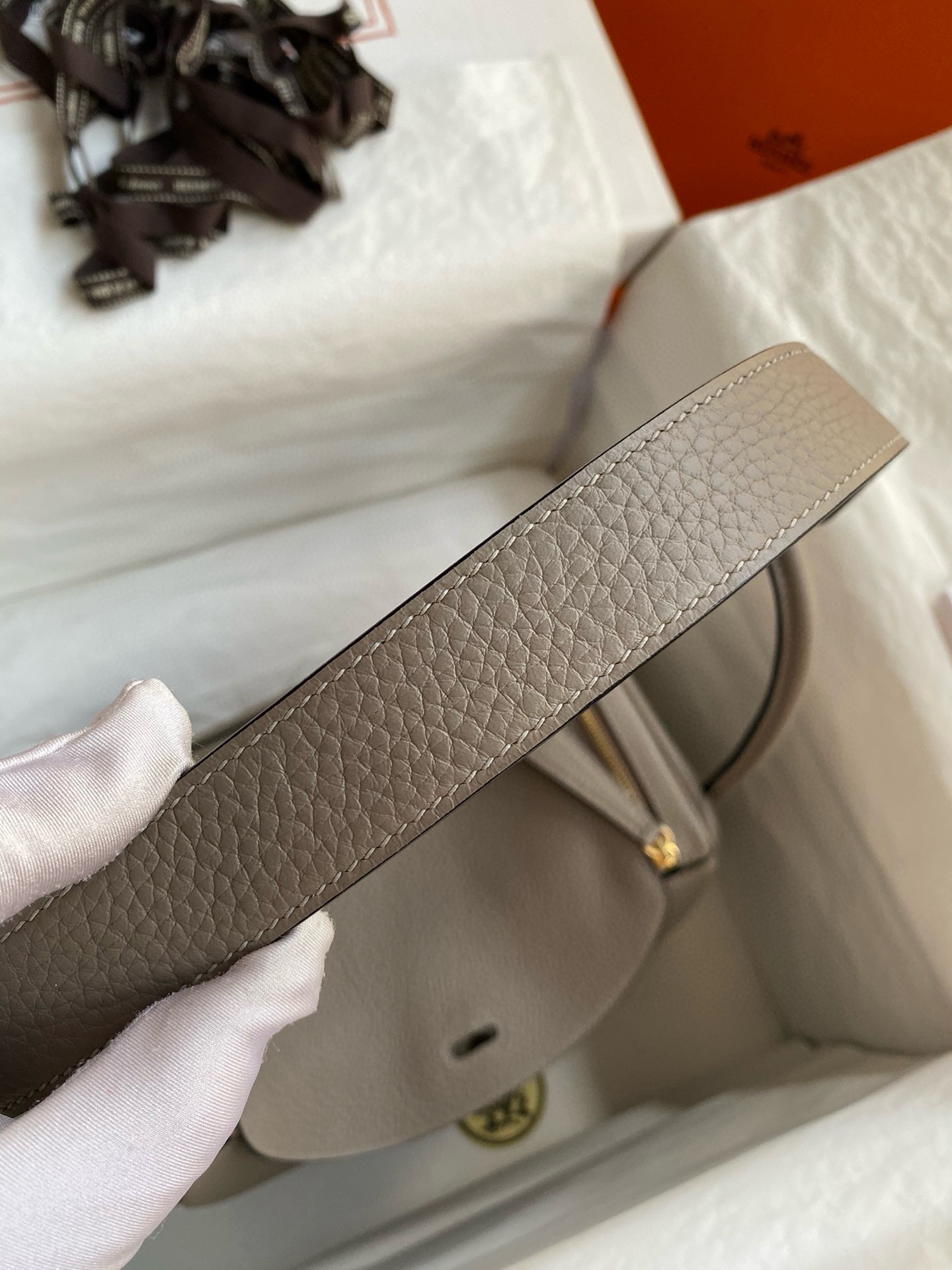 Hermes 原單 Lindy琳迪包 灰棕拼色 Togo牛皮 手提肩背包 時尚百搭款| 9 Hermes 原單 Lindy琳迪包 灰棕拼色 Togo牛皮 手提肩背包 時尚百搭款