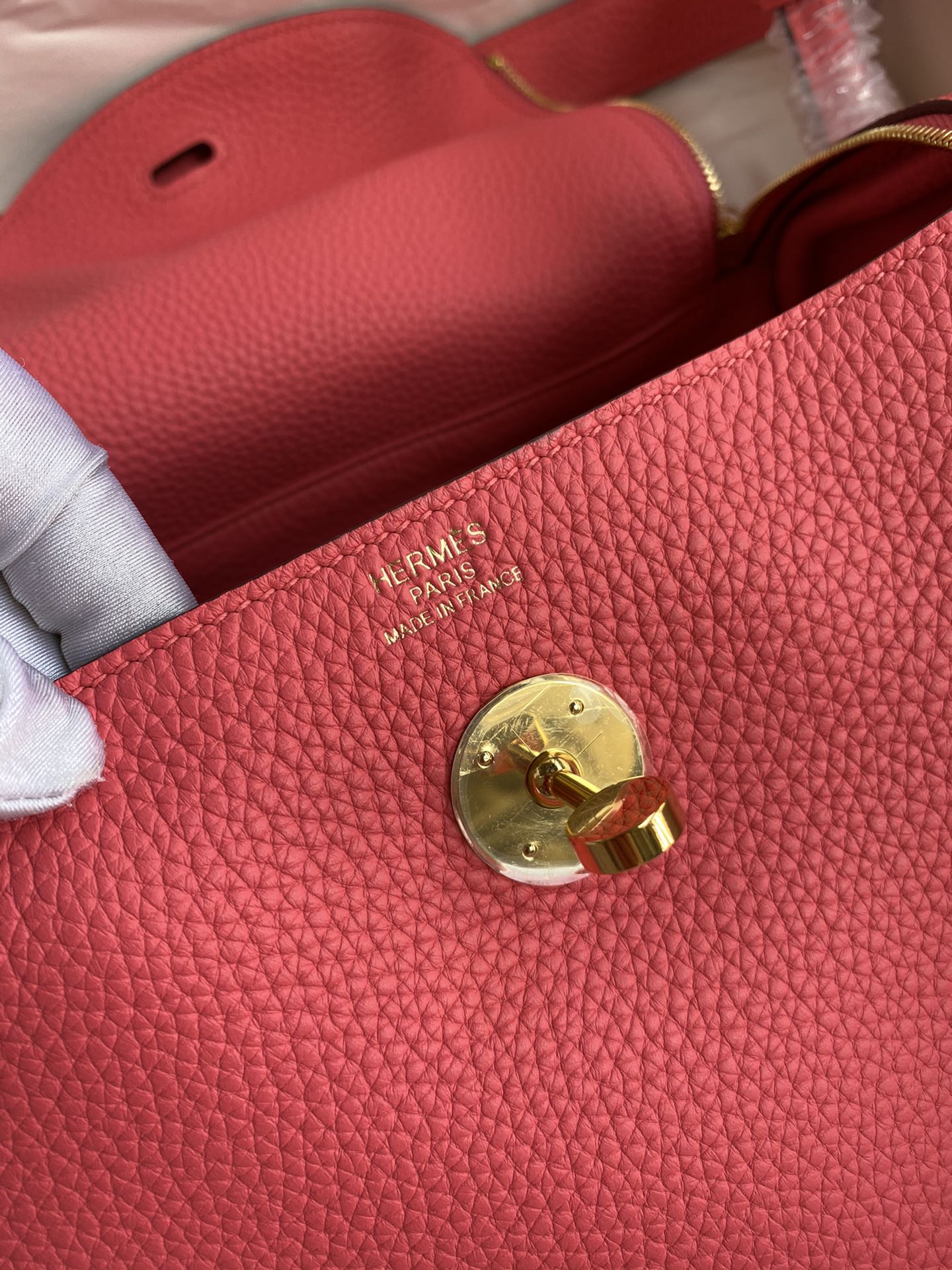 Hermes 高仿 Lindy琳迪包 手提斜挎包 荔枝纹皮革 玫红色| 7 Hermes 高仿 Lindy琳迪包 手提斜挎包 荔枝纹皮革 玫红色