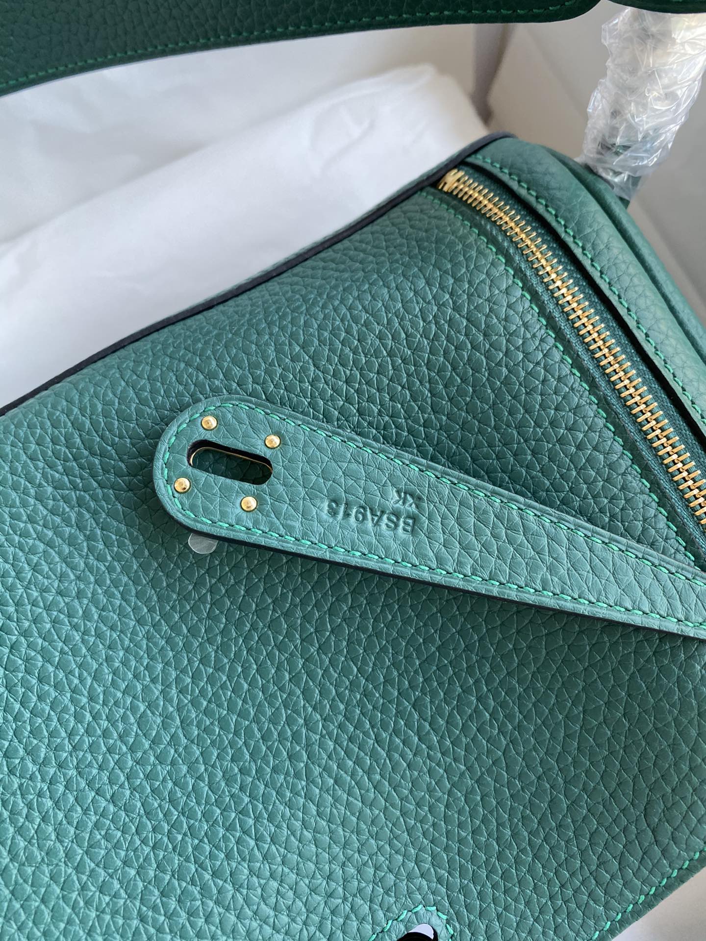 Hermes 高仿 Lindy琳迪包 墨绿色 手提斜挎包 高端女包| 11 Hermes 高仿 Lindy琳迪包 墨绿色 手提斜挎包 高端女包