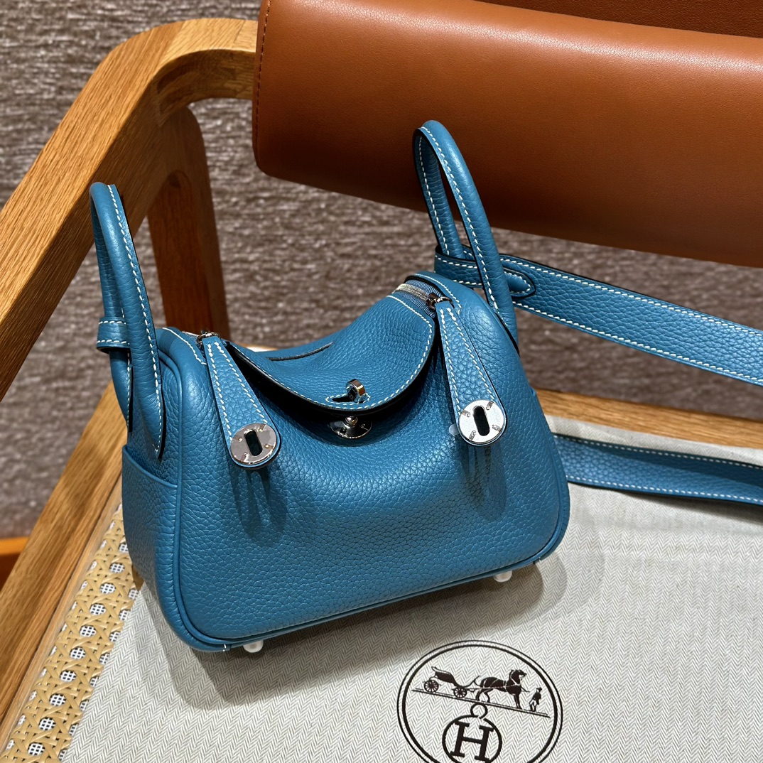 Hermes高仿 Lindy迷你包 蓝色TC皮 单肩斜挎女包银扣| 14 Hermes高仿 Lindy迷你包 蓝色TC皮 单肩斜挎女包银扣