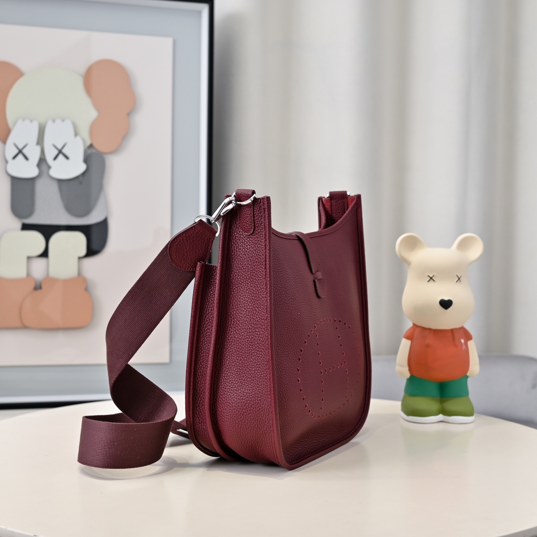 Hermes 一比一 Evelyne Mini 斜挎包 酒红色 银扣简约款| 14 Hermes 一比一 Evelyne Mini 斜挎包 酒红色 银扣简约款