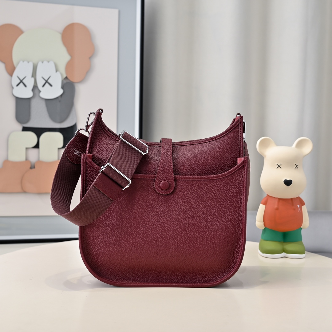 Hermes 一比一 Evelyne Mini 斜挎包 酒红色 银扣简约款| 13 Hermes 一比一 Evelyne Mini 斜挎包 酒红色 银扣简约款