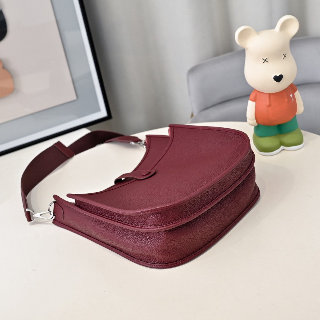 Hermes 一比一 Evelyne Mini 斜挎包 酒红色 银扣简约款| 11 Hermes 一比一 Evelyne Mini 斜挎包 酒红色 银扣简约款