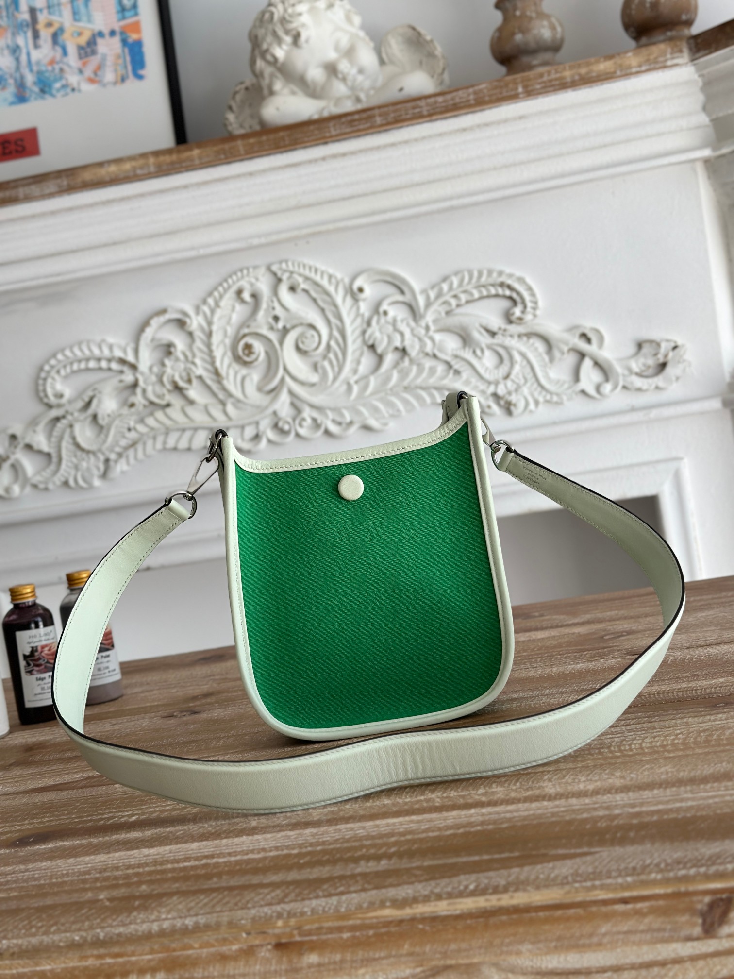 Hermes 高仿 Evelyne Mini 斜背包 綠色 H鏤空清新百搭款| 13 Hermes 高仿 Evelyne Mini 斜背包 綠色 H鏤空清新百搭款
