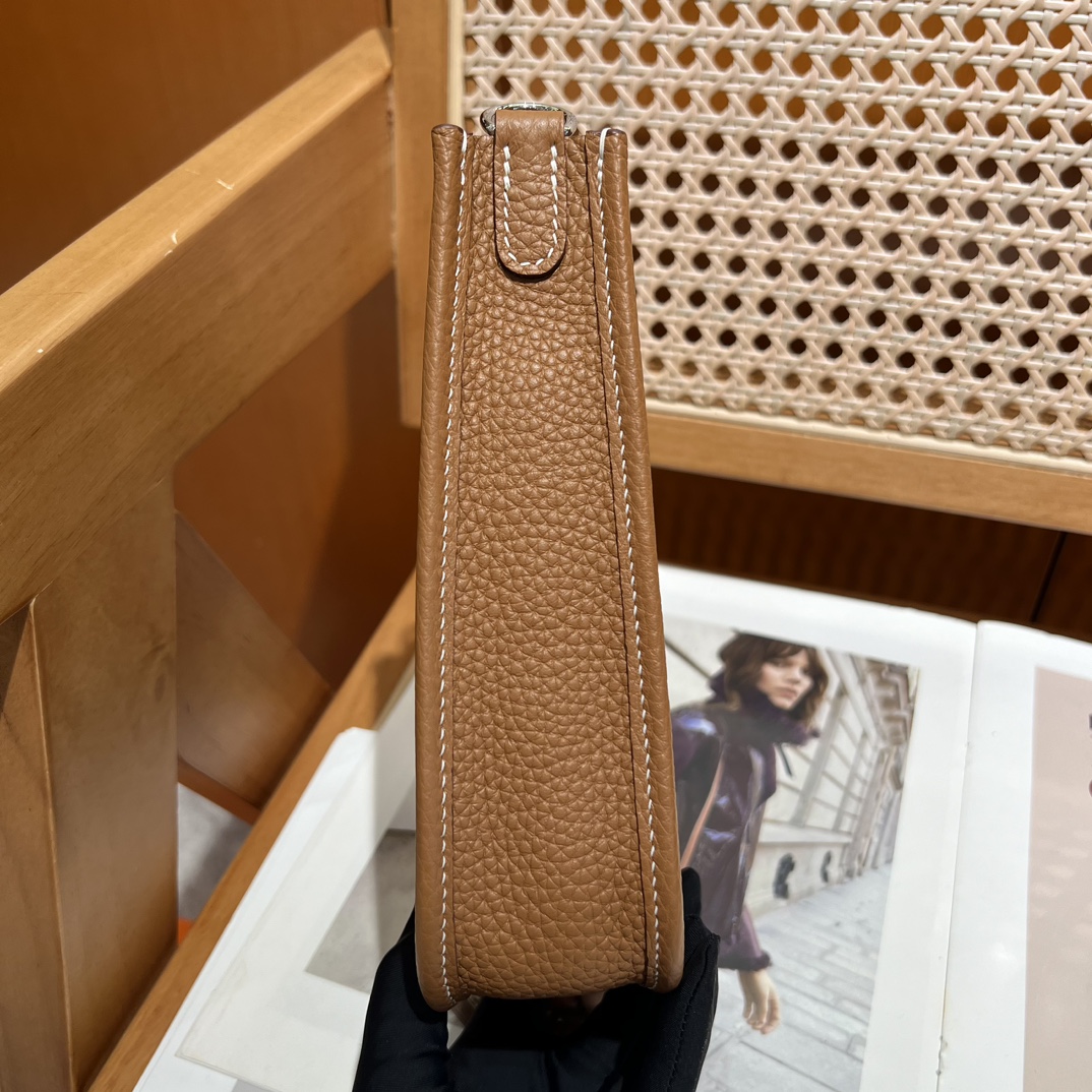 Hermes 一比一 Evelyne Mini 斜挎包 米白色 简约气质款| 14 Hermes 一比一 Evelyne Mini 斜挎包 米白色 简约气质款