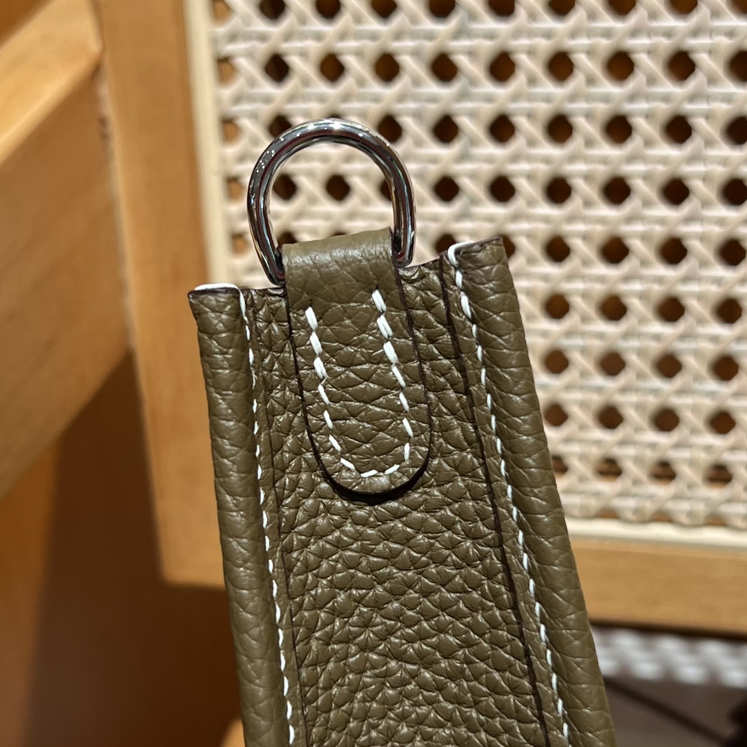 Hermes 原單 Evelyne Mini 斜背包 灰棕色 H鏤空氣質百搭款| 12 Hermes 原單 Evelyne Mini 斜背包 灰棕色 H鏤空氣質百搭款