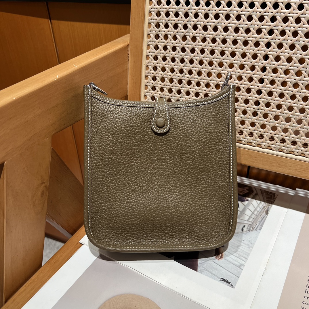 Hermes 原單 Evelyne Mini 斜背包 灰棕色 H鏤空氣質百搭款| 11 Hermes 原單 Evelyne Mini 斜背包 灰棕色 H鏤空氣質百搭款