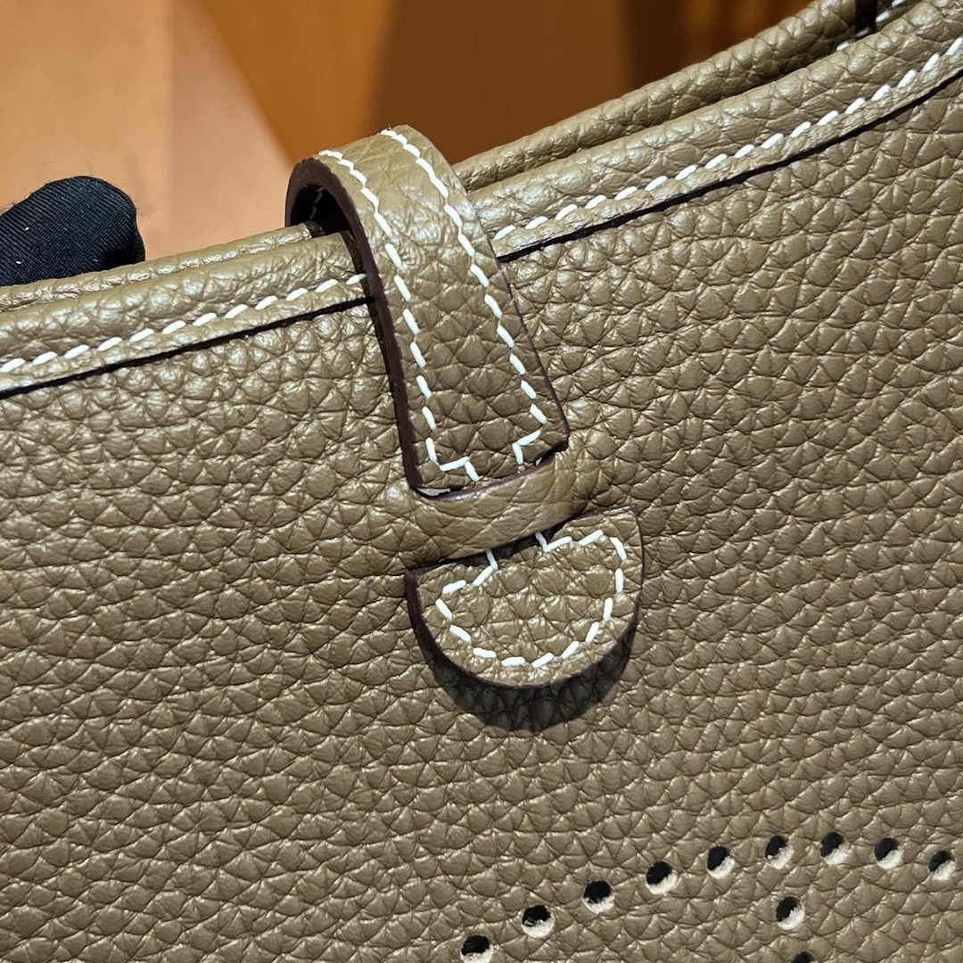 Hermes 原單 Evelyne Mini 斜背包 灰棕色 H鏤空氣質百搭款| 8 Hermes 原單 Evelyne Mini 斜背包 灰棕色 H鏤空氣質百搭款