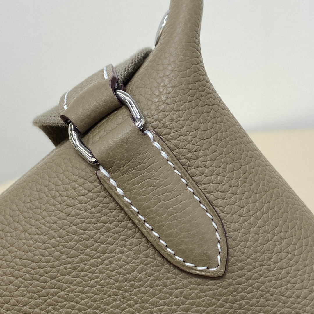 Hermes 原單 Evelyne TPM 卡其拼色迷你斜背包 經典百搭小牛皮款| 12 Hermes 原單 Evelyne TPM 卡其拼色迷你斜背包 經典百搭小牛皮款