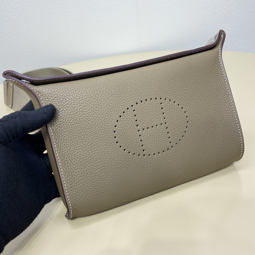 Hermes 原單 Evelyne TPM 卡其拼色迷你斜背包 經典百搭小牛皮款| 7 Hermes 原單 Evelyne TPM 卡其拼色迷你斜背包 經典百搭小牛皮款
