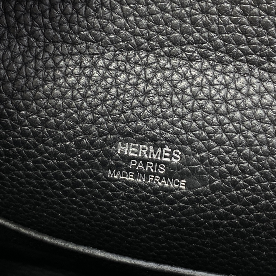 Hermes 高仿 Evelyne TPM 黑色經典迷你斜背包 百搭小牛皮款| 12 Hermes 高仿 Evelyne TPM 黑色經典迷你斜背包 百搭小牛皮款