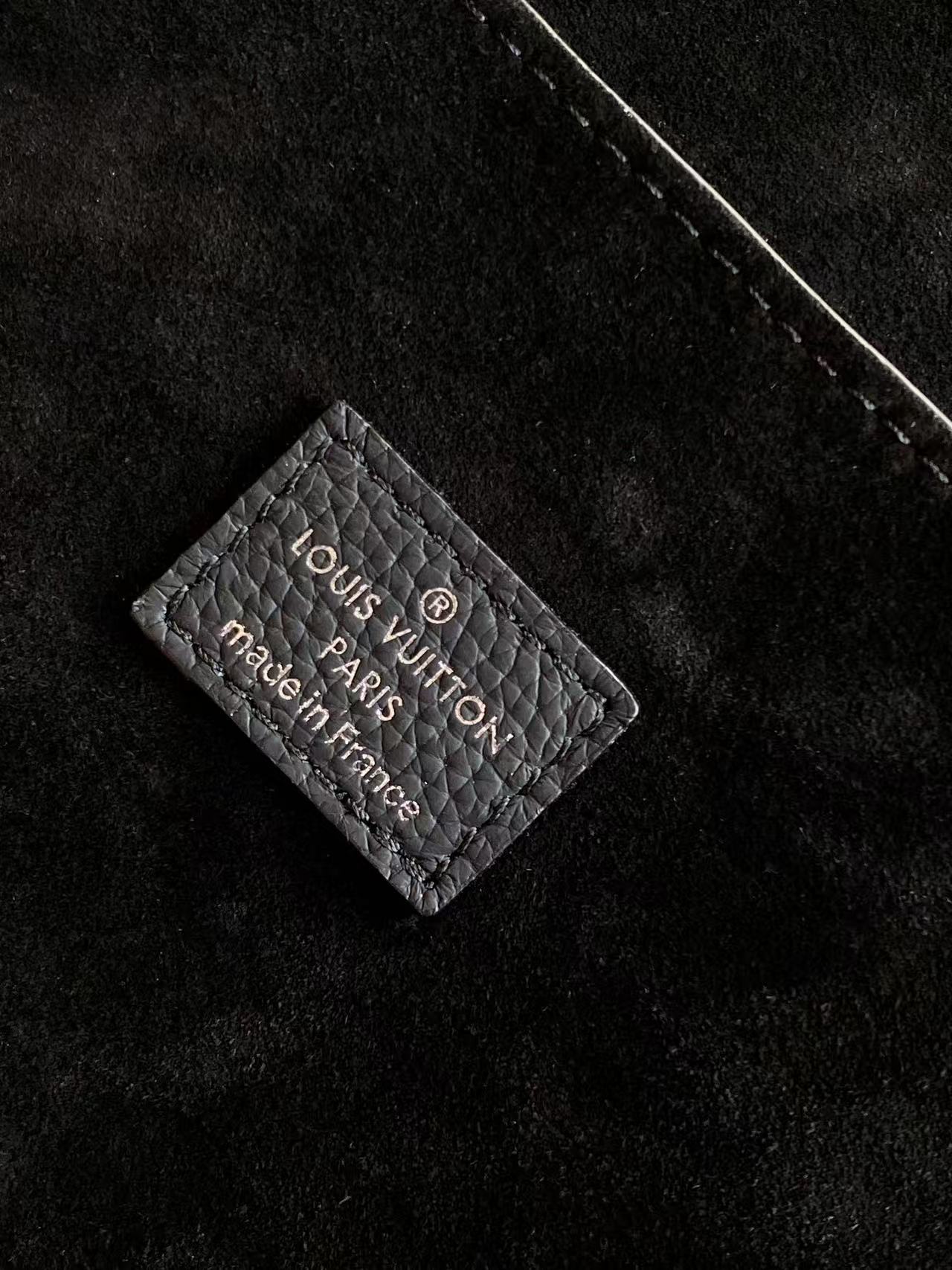 LV一比一黑色皮革功能托特包 翻蓋口袋手提斜背男包| 14 LV一比一黑色皮革功能托特包 翻蓋口袋手提斜背男包