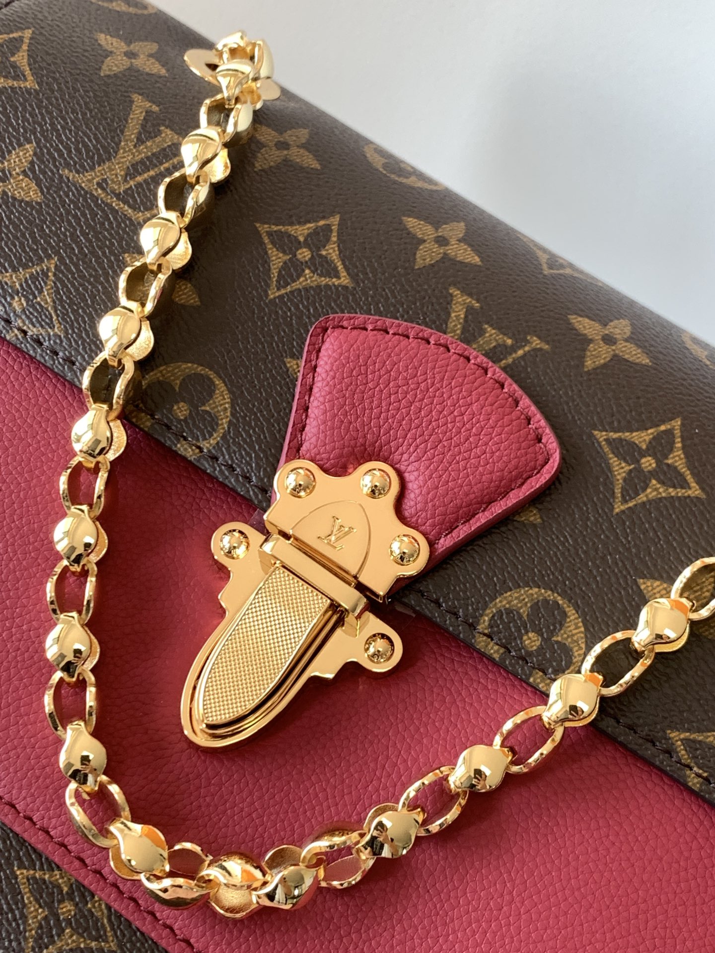 LV A貨 女款 鏈條翻蓋斜背包 老花拼色設計 優雅時尚款| 12 LV A貨 女款 鏈條翻蓋斜背包 老花拼色設計 優雅時尚款