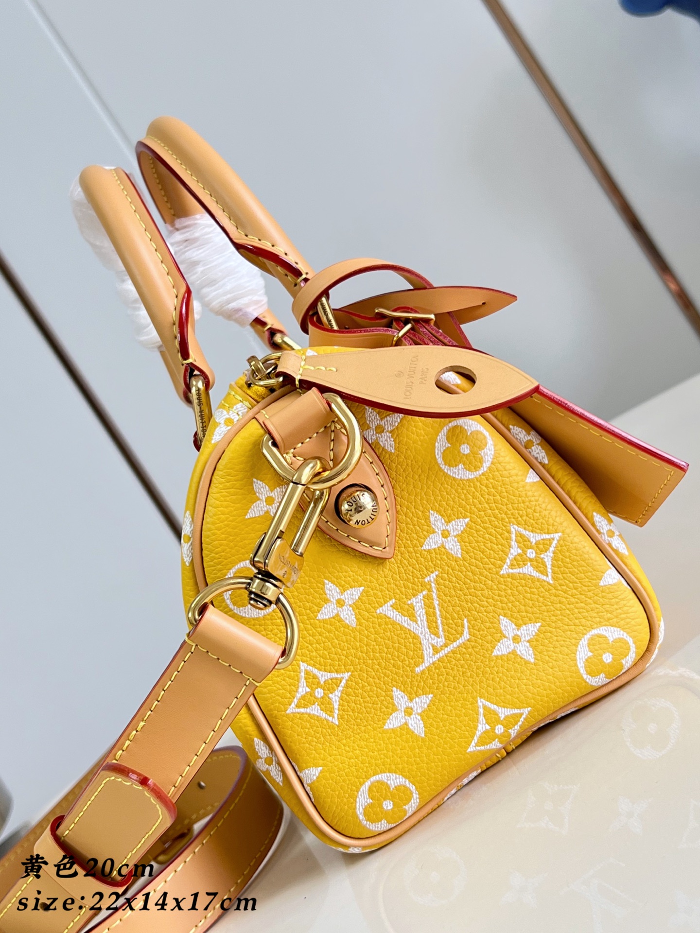 LV 原單 女款 Speedy 手提包 黃色亮色設計 活潑百搭款| 12 LV 原單 女款 Speedy 手提包 黃色亮色設計 活潑百搭款