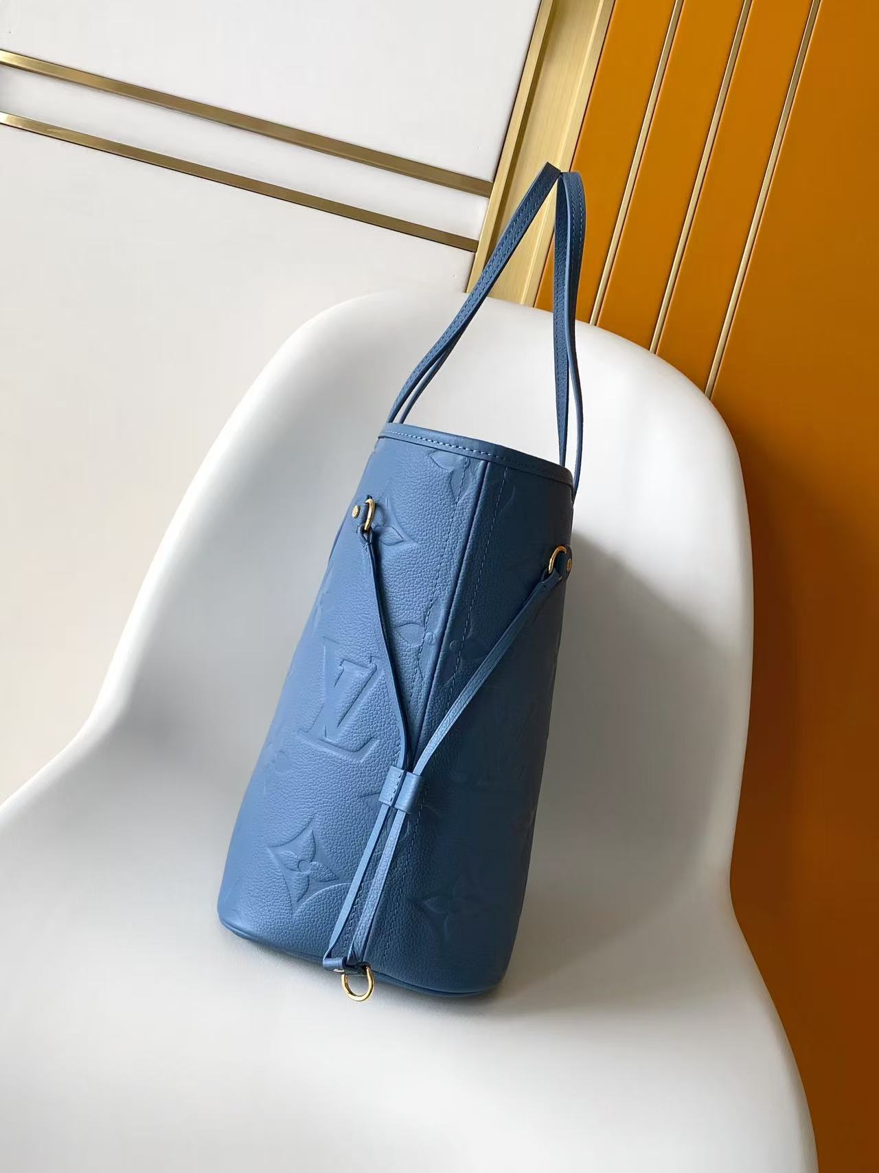 LV 高仿 女款 Neverfull 托特包 壓紋藍色 大容量通勤款| 14 LV 高仿 女款 Neverfull 托特包 壓紋藍色 大容量通勤款