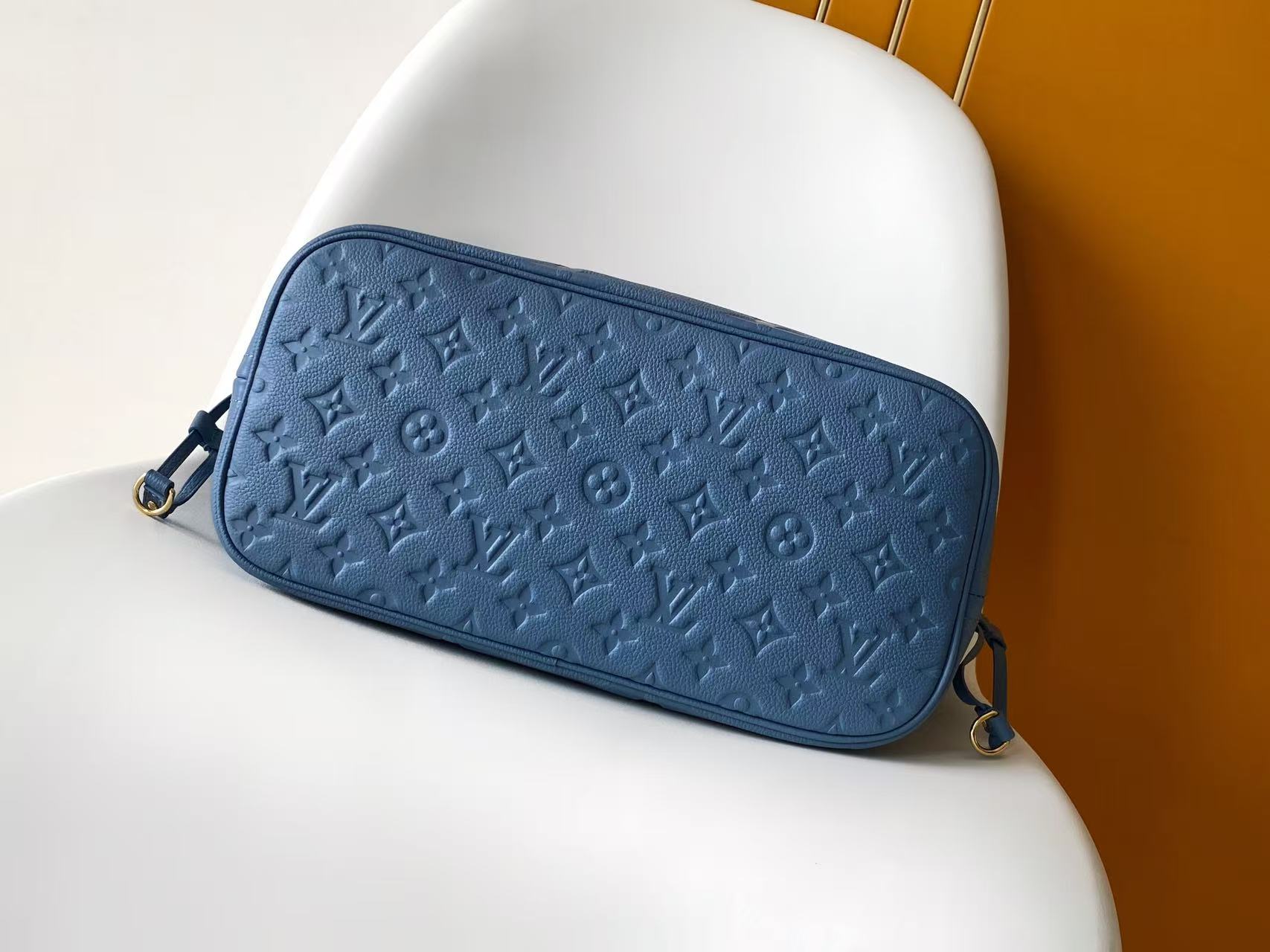 LV 高仿 女款 Neverfull 托特包 壓紋藍色 大容量通勤款| 12 LV 高仿 女款 Neverfull 托特包 壓紋藍色 大容量通勤款