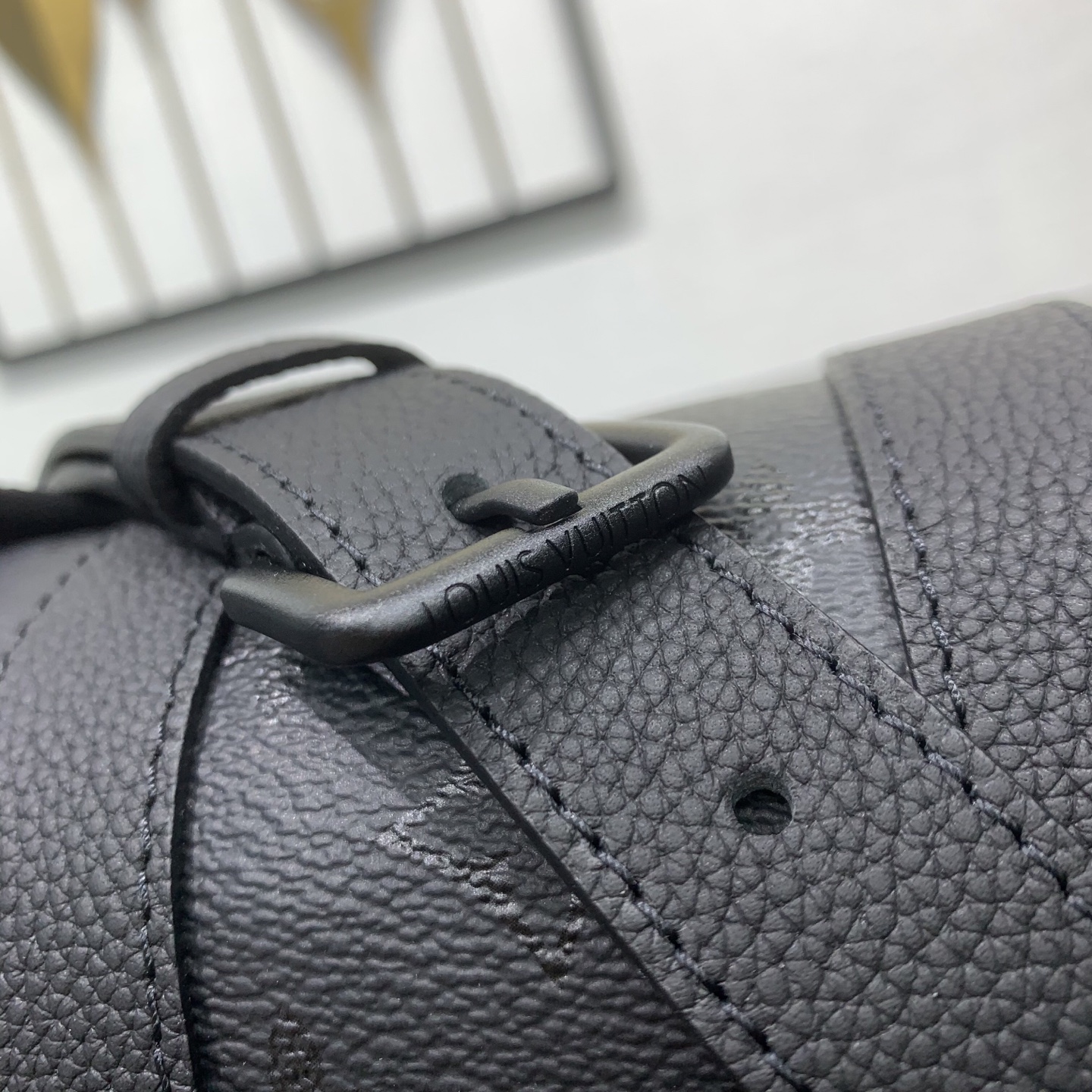LV 原單 M28369 黑色壓紋 Speedy 手提包 男女同款小型波士頓包 斜背包| 7 LV 原單 M28369 黑色壓紋 Speedy 手提包 男女同款小型波士頓包 斜背包