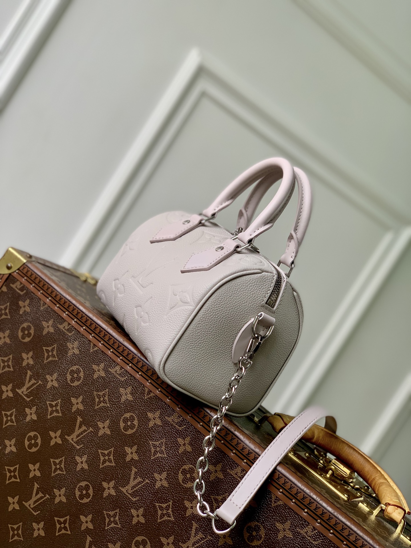 LV 一比一 M28343 白粉拼色壓紋 Nano Speedy 迷你手提斜背包 女款高端精品小包| 14 LV 一比一 M28343 白粉拼色壓紋 Nano Speedy 迷你手提斜背包 女款高端精品小包