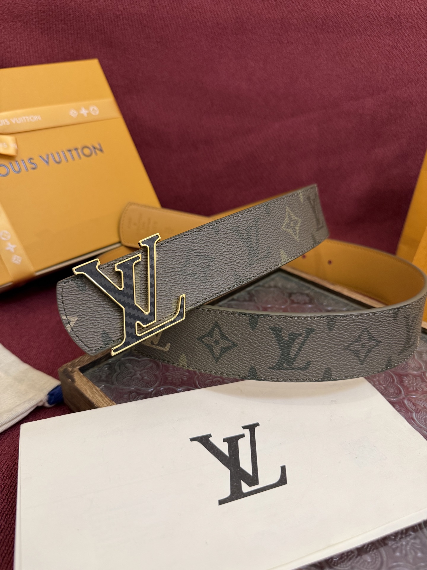 LV 一比一 男款 老花拼接LV扣頭皮帶 經典百搭腰帶| 10 LV 一比一 男款 老花拼接LV扣頭皮帶 經典百搭腰帶