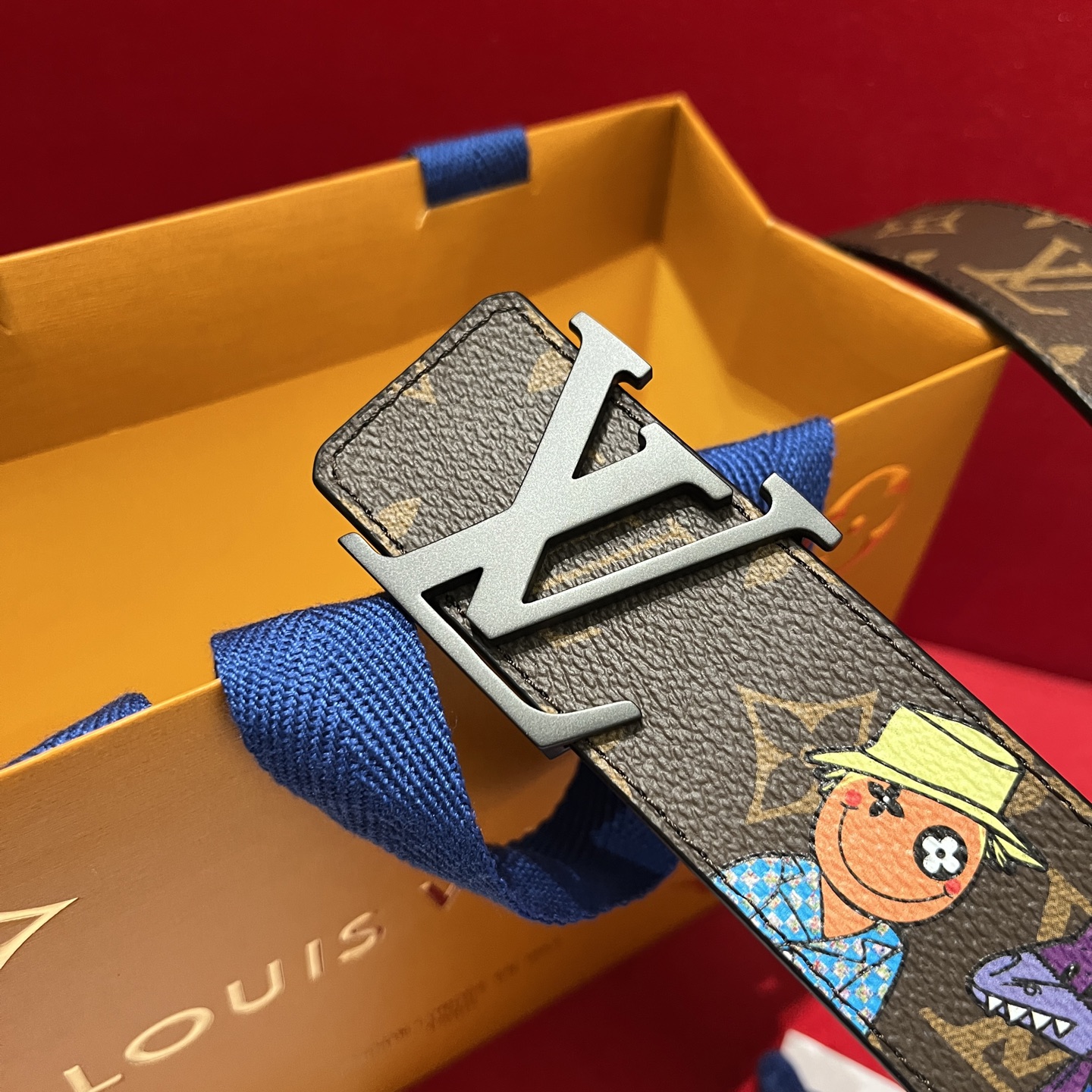 LV 高仿塗鴉Monogram皮帶|黑扣街頭藝術款男女通用腰帶| 13 LV 高仿塗鴉Monogram皮帶|黑扣街頭藝術款男女通用腰帶