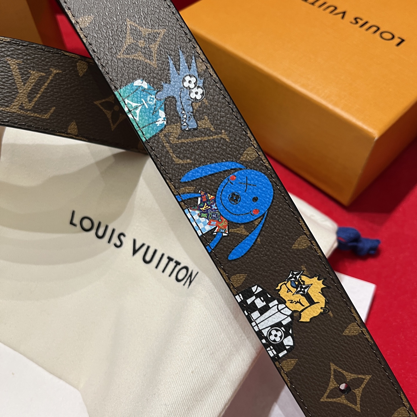 LV 高仿塗鴉Monogram皮帶|黑扣街頭藝術款男女通用腰帶| 11 LV 高仿塗鴉Monogram皮帶|黑扣街頭藝術款男女通用腰帶