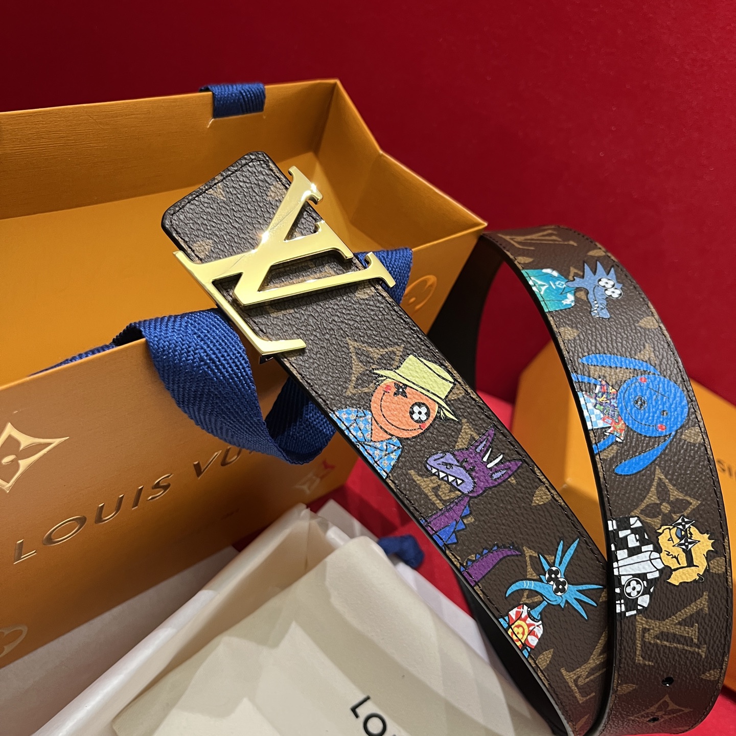 LV 一比一彩繪塗鴉皮帶|金扣Monogram潮流設計款腰帶| 9 LV 一比一彩繪塗鴉皮帶|金扣Monogram潮流設計款腰帶