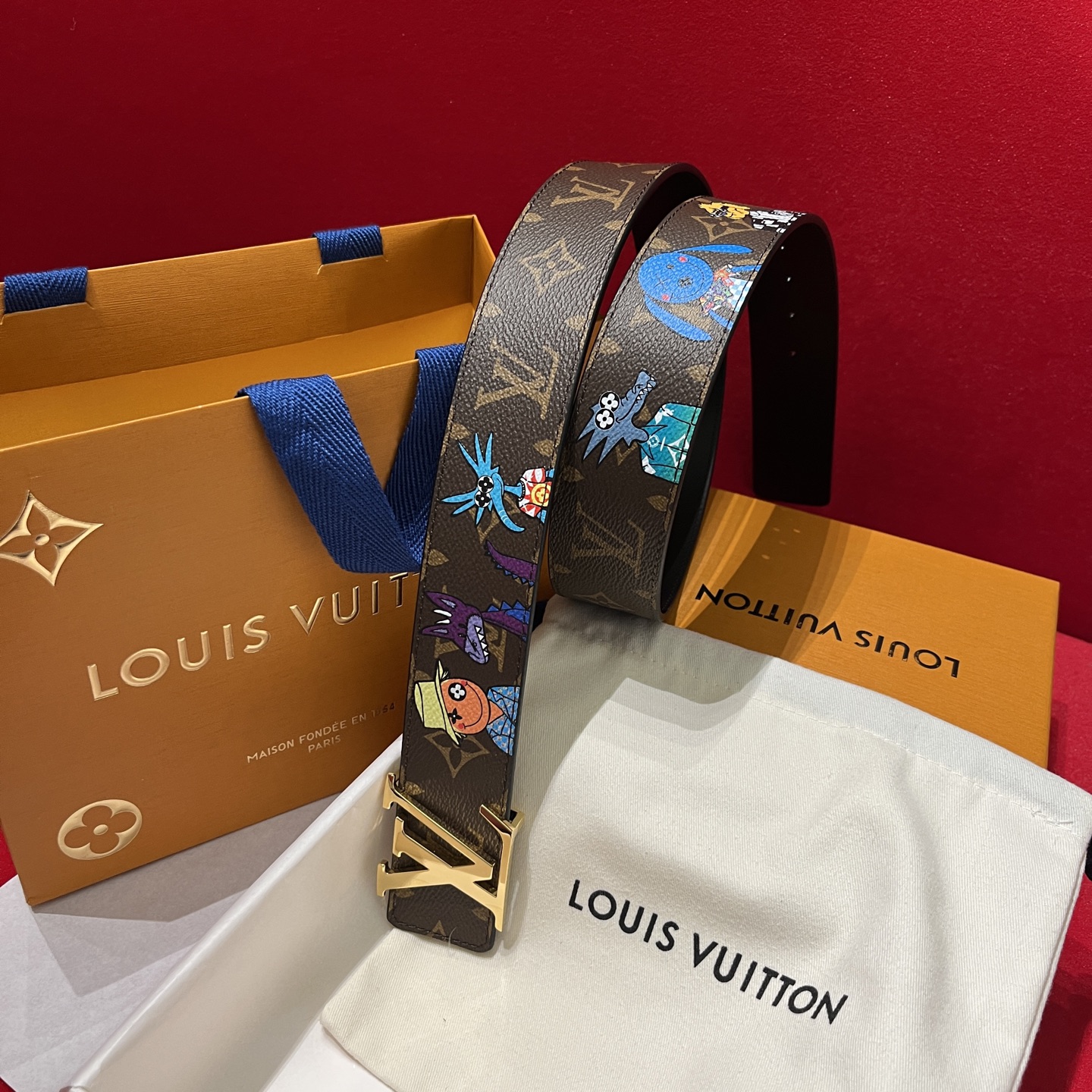 LV 一比一彩繪塗鴉皮帶|金扣Monogram潮流設計款腰帶| 8 LV 一比一彩繪塗鴉皮帶|金扣Monogram潮流設計款腰帶