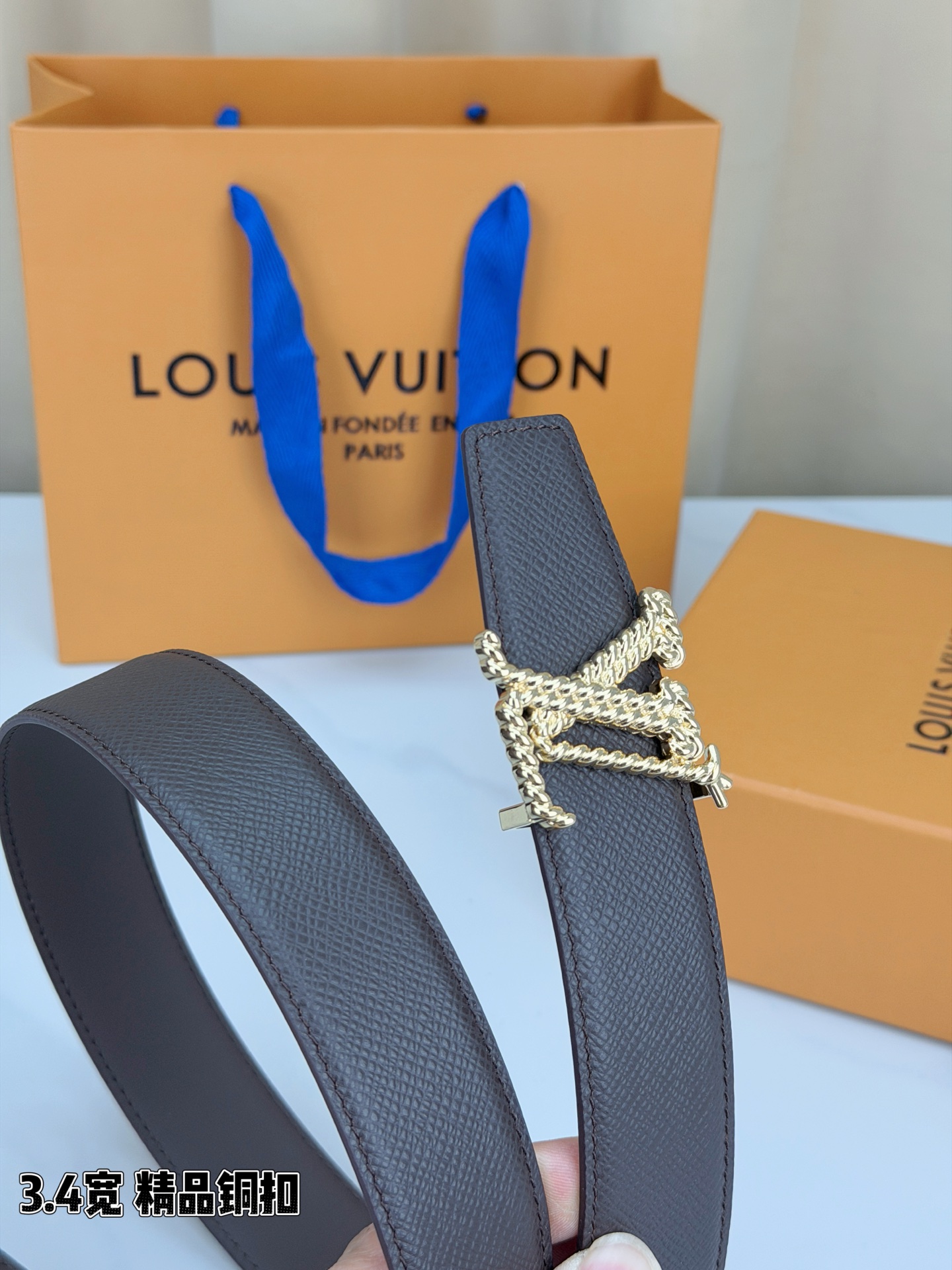LV 一比一棕色粒面皮帶|金扣經典簡約款男士精品腰帶| 14 LV 一比一棕色粒面皮帶|金扣經典簡約款男士精品腰帶