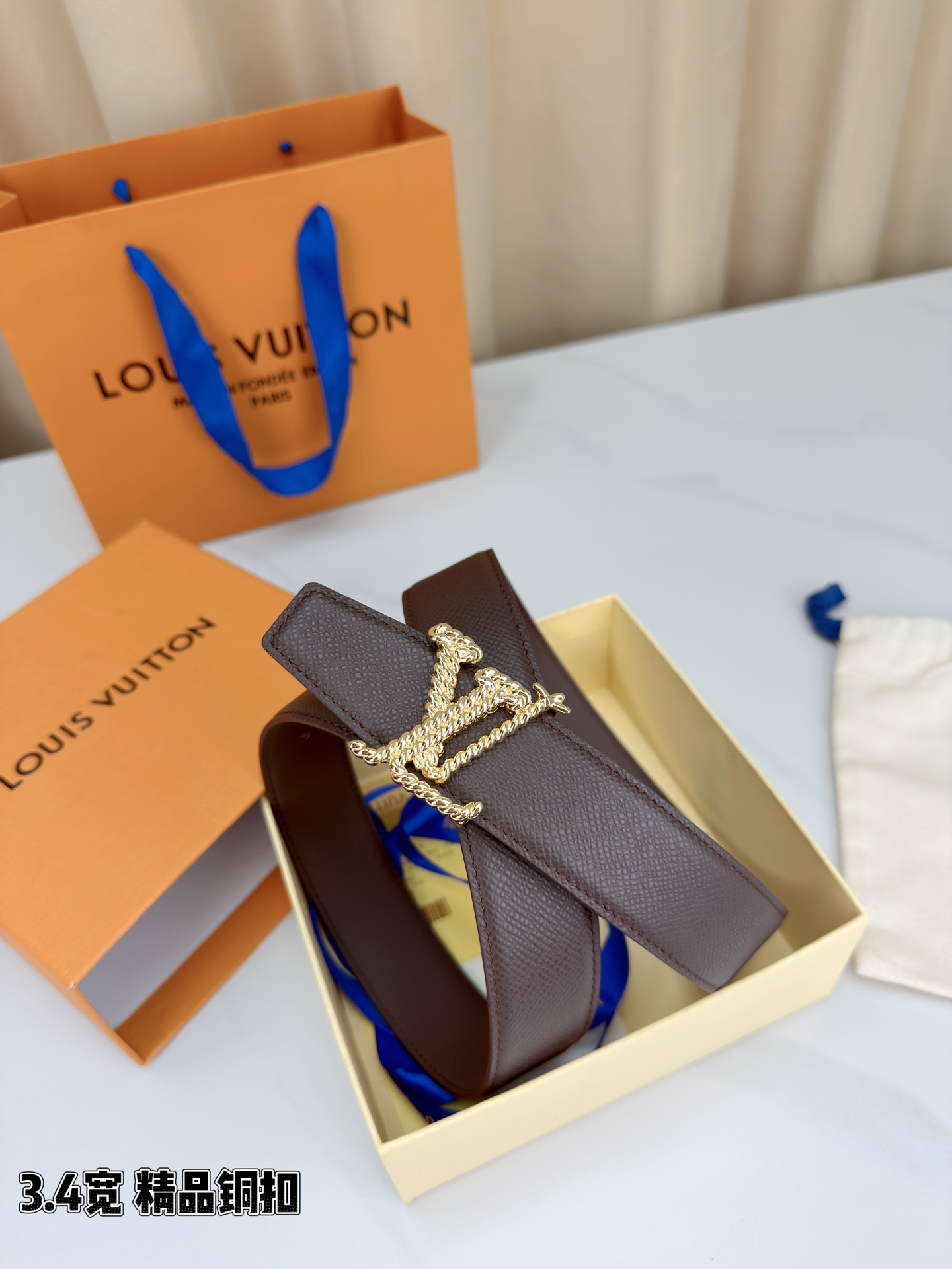 LV 一比一棕色粒面皮帶|金扣經典簡約款男士精品腰帶| 11 LV 一比一棕色粒面皮帶|金扣經典簡約款男士精品腰帶