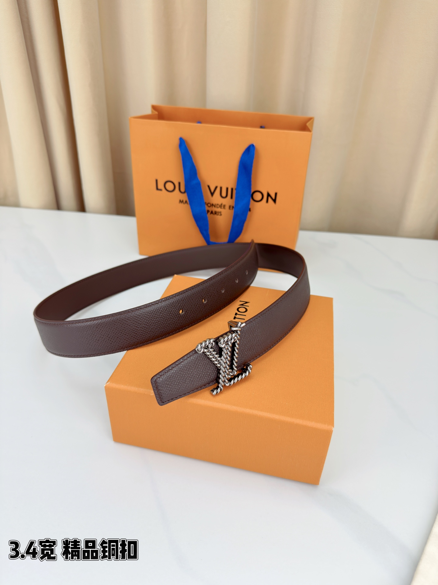 LV 高仿棕色粒面牛皮皮帶|銀扣極簡設計高端男士腰帶| 13 LV 高仿棕色粒面牛皮皮帶|銀扣極簡設計高端男士腰帶