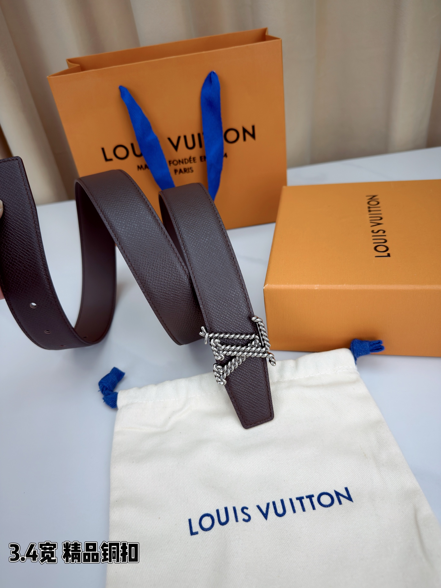LV 高仿棕色粒面牛皮皮帶|銀扣極簡設計高端男士腰帶| 12 LV 高仿棕色粒面牛皮皮帶|銀扣極簡設計高端男士腰帶