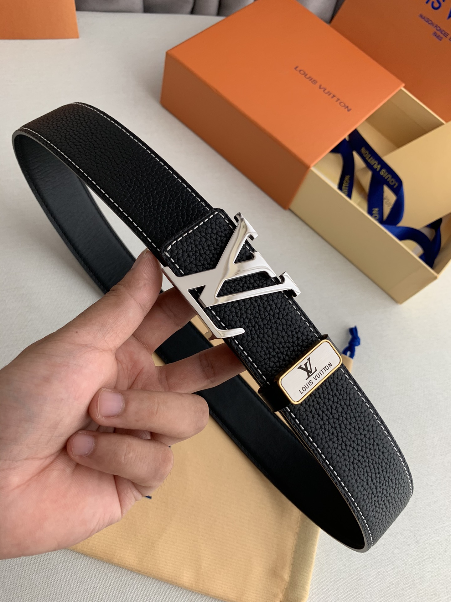 LV 原單黑色皮帶｜鏈條LV扣頭設計復古風男士腰帶