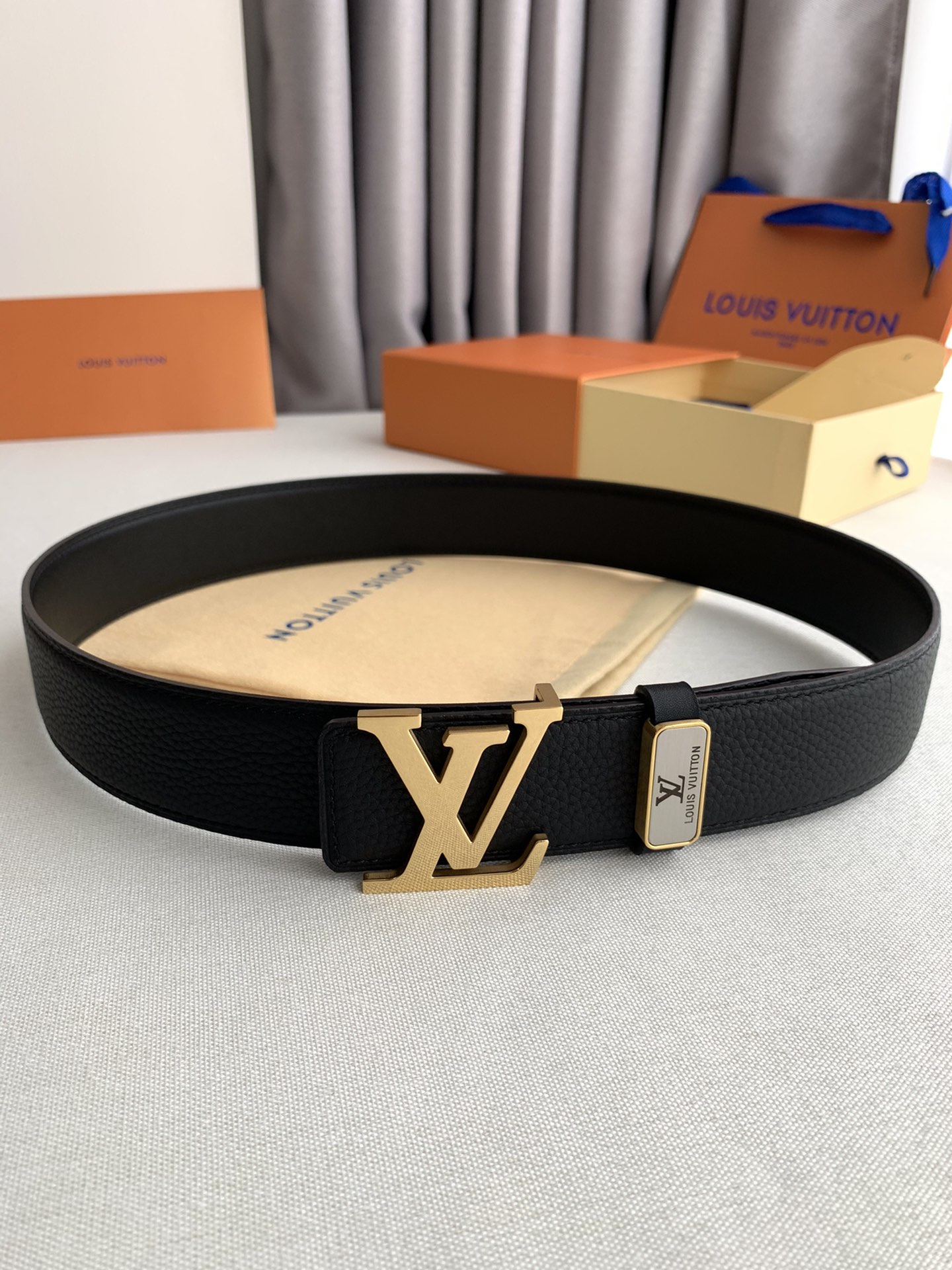 LV 高仿黑色皮帶｜鏈條LV扣頭設計高端商務腰帶