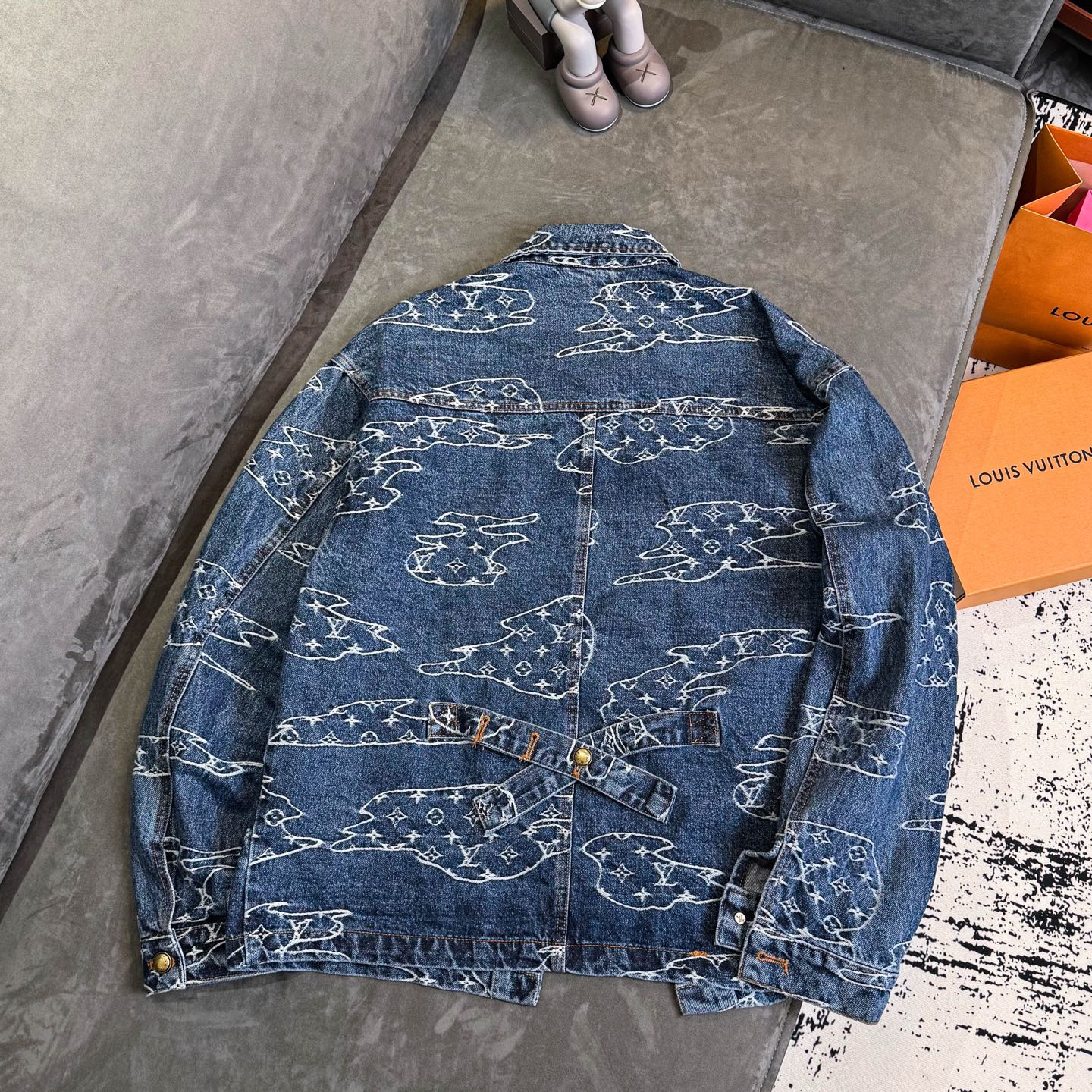 LV A貨復古水洗牛仔襯衫 拼接設計寬鬆休閒外套| 12 LV A貨復古水洗牛仔襯衫 拼接設計寬鬆休閒外套