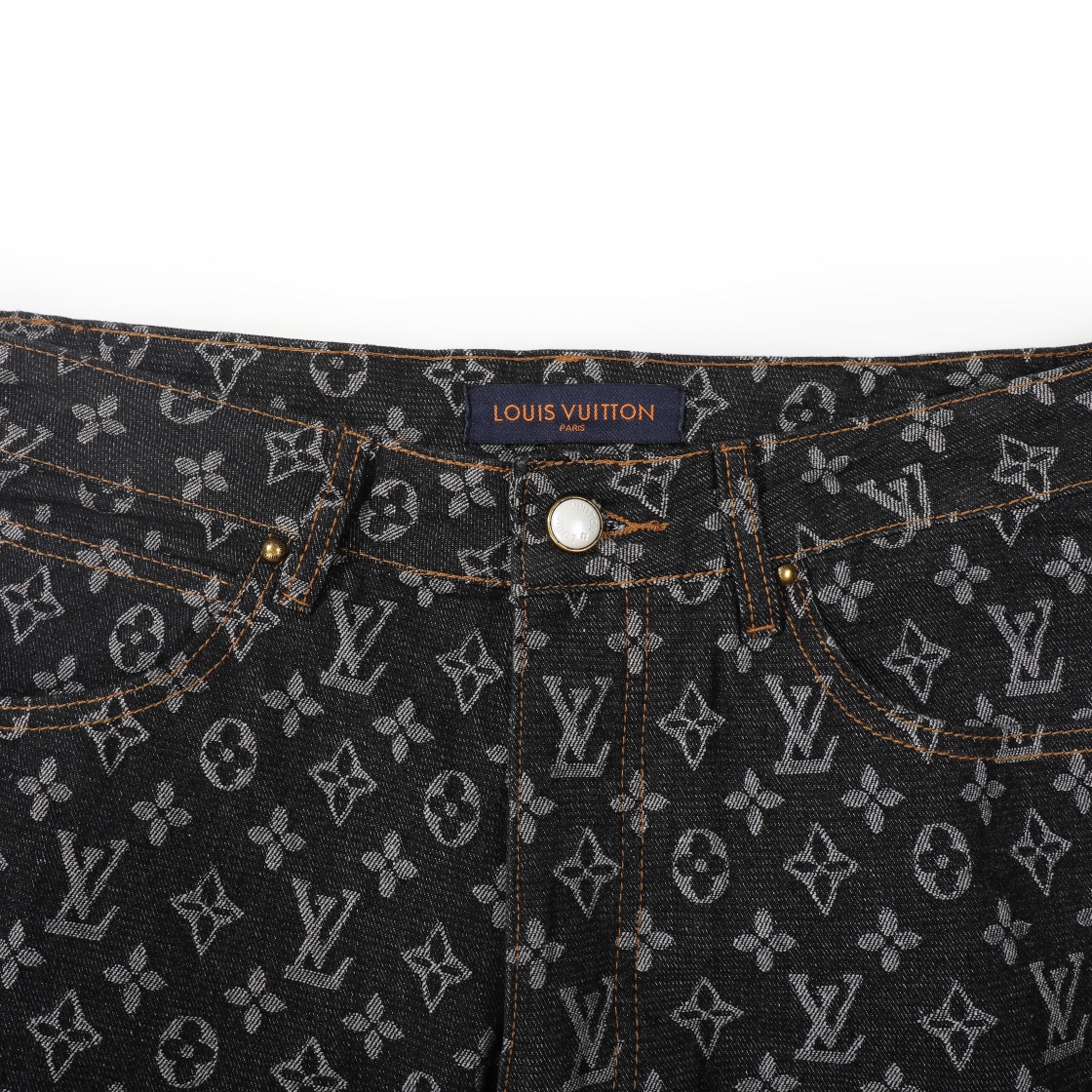 LV 原單 滿版Monogram牛仔褲 黑色直筒休閒款 高端設計| 13 LV 原單 滿版Monogram牛仔褲 黑色直筒休閒款 高端設計