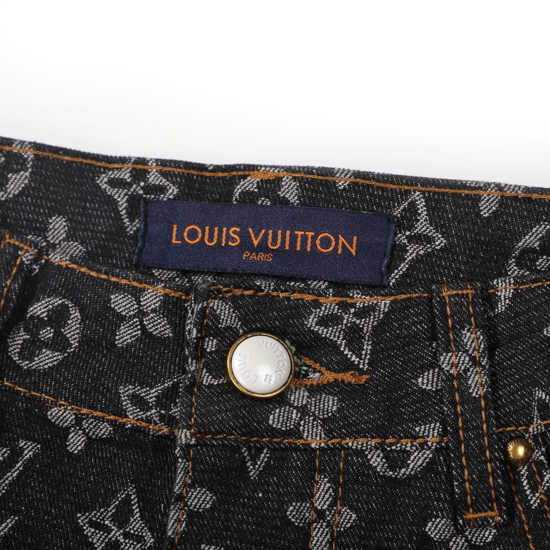 LV 原單 滿版Monogram牛仔褲 黑色直筒休閒款 高端設計| 10 LV 原單 滿版Monogram牛仔褲 黑色直筒休閒款 高端設計