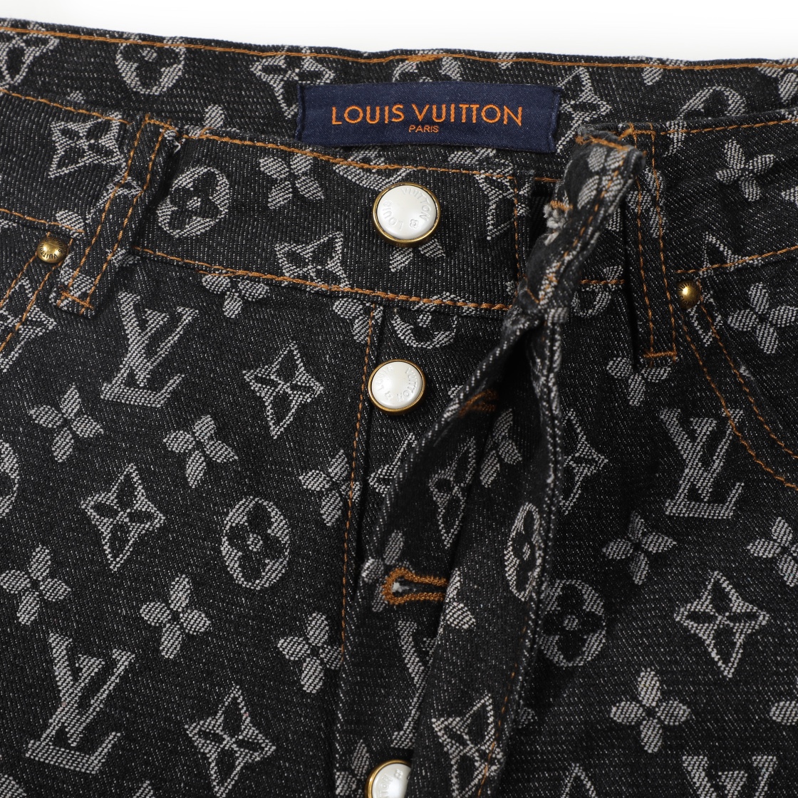 LV 原單 滿版Monogram牛仔褲 黑色直筒休閒款 高端設計| 9 LV 原單 滿版Monogram牛仔褲 黑色直筒休閒款 高端設計